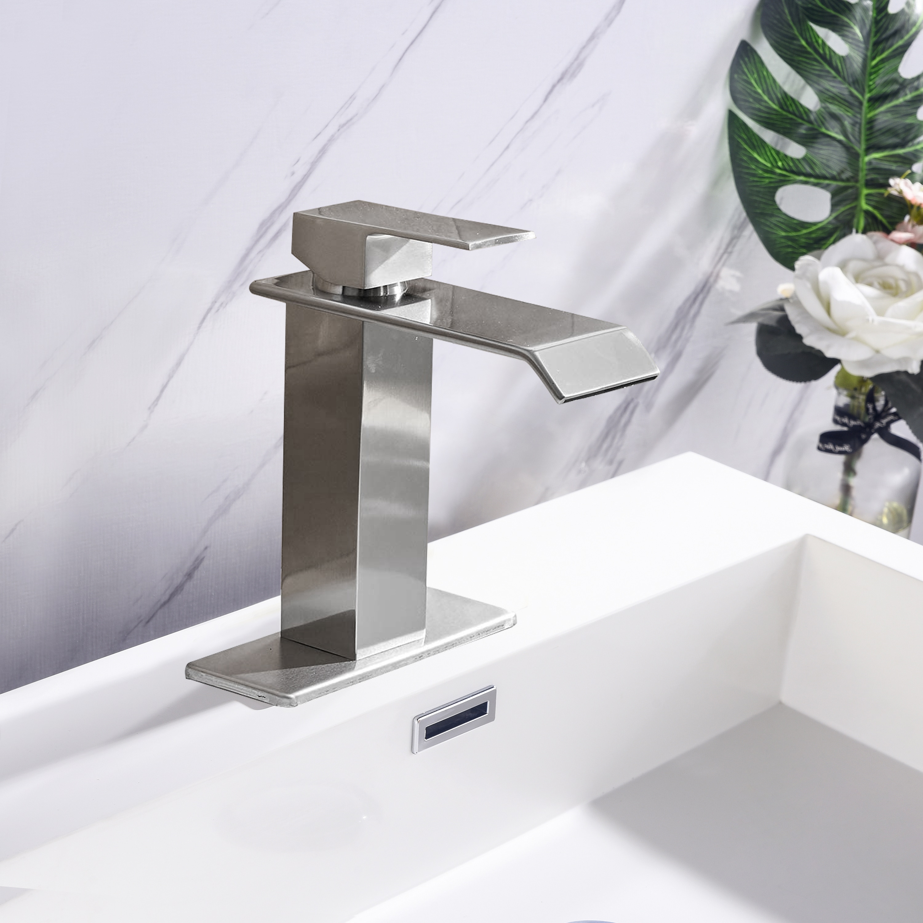 Damerin MSA07 Brushed Nickel Single hole 1-handle Waterfall Residential Handle Bathroom Sink Faucet with Deck Plate