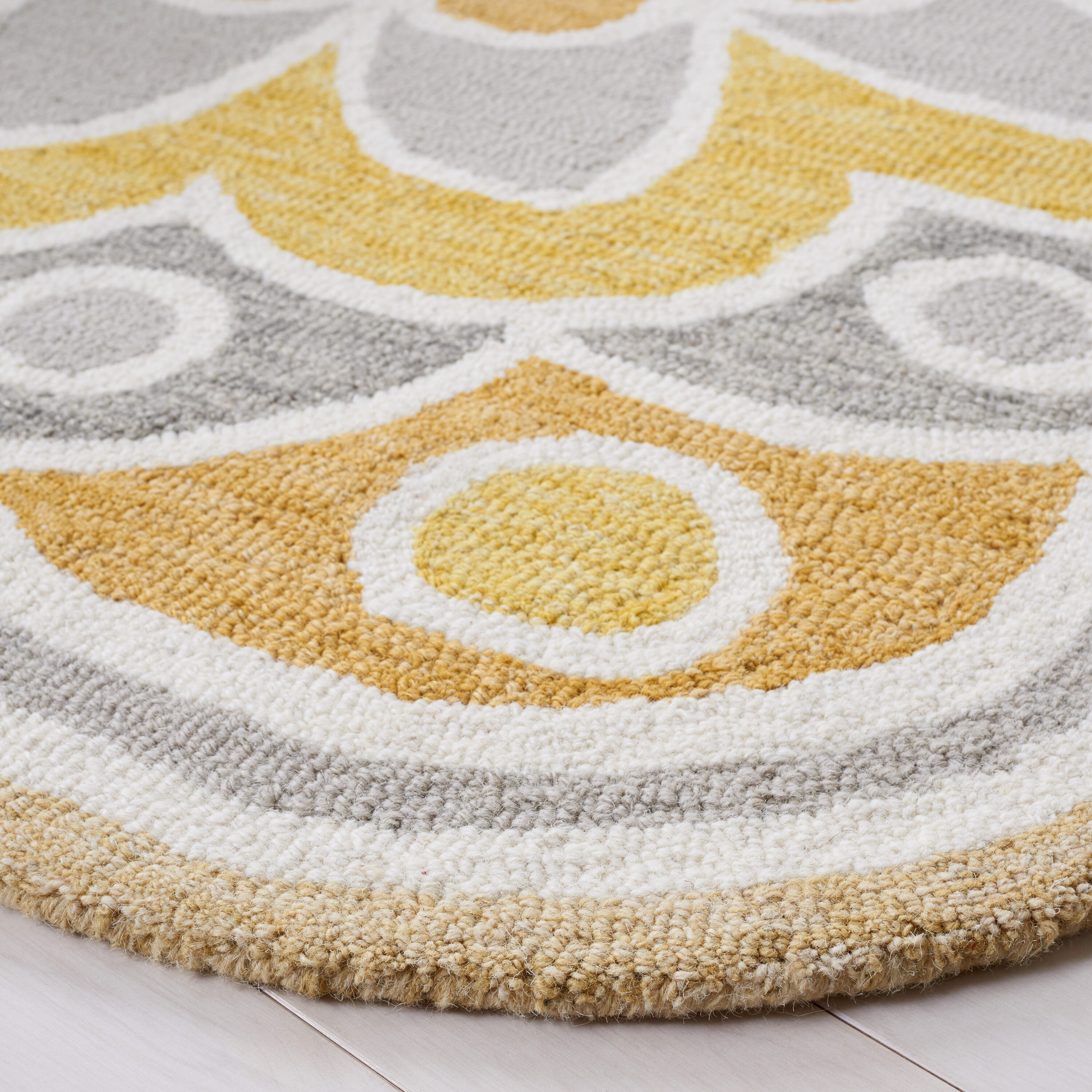 Safavieh NOV101B-5R rugs - View #3