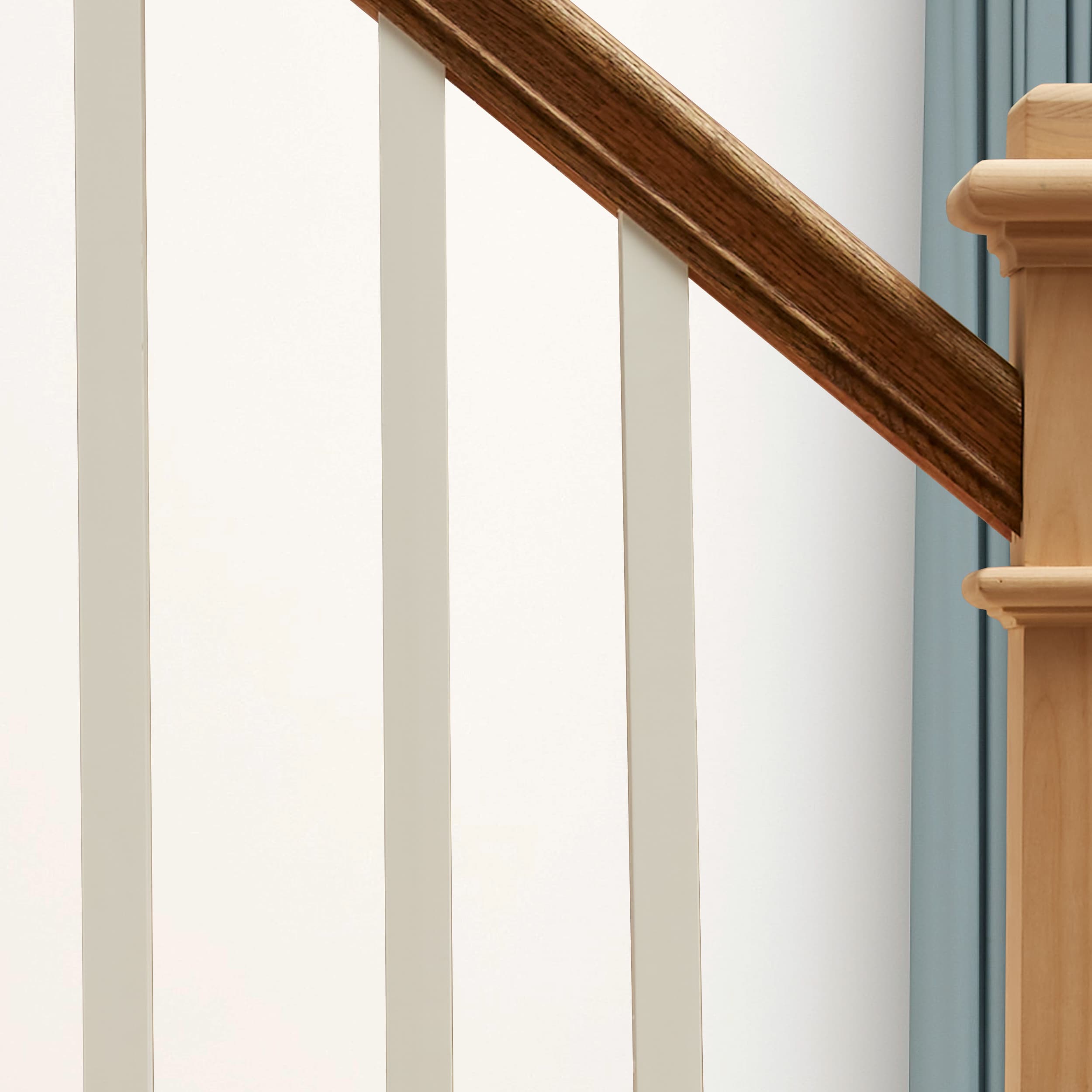 RELIABILT WG961ALD Interior-Stairpart-Newel-Posts - View #2