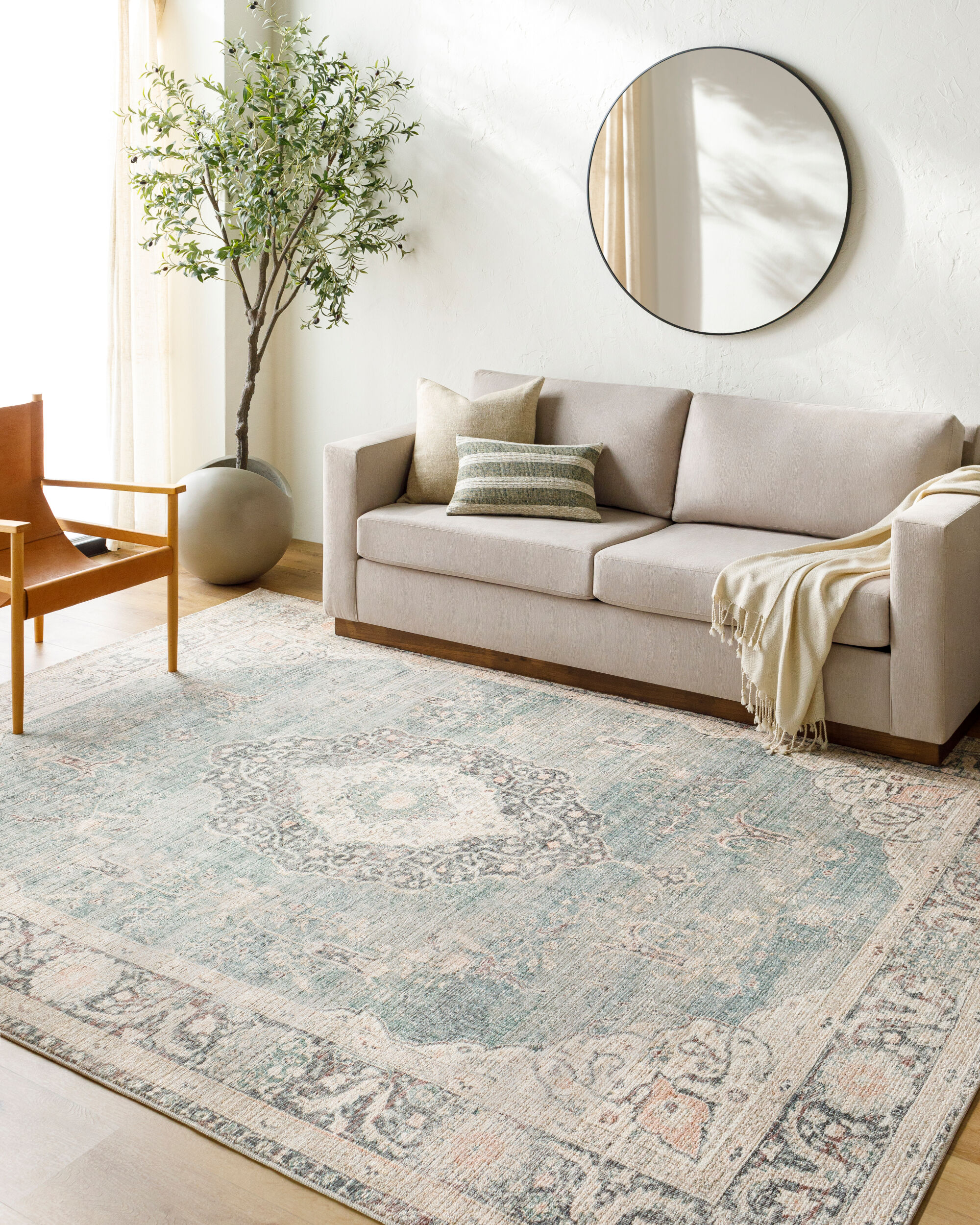 Livabliss BOMN2300-537 Becki Owens Marlene 5 x 7 (ft) Polyester Blue/Cream Rectangular Indoor Medallion Area rug