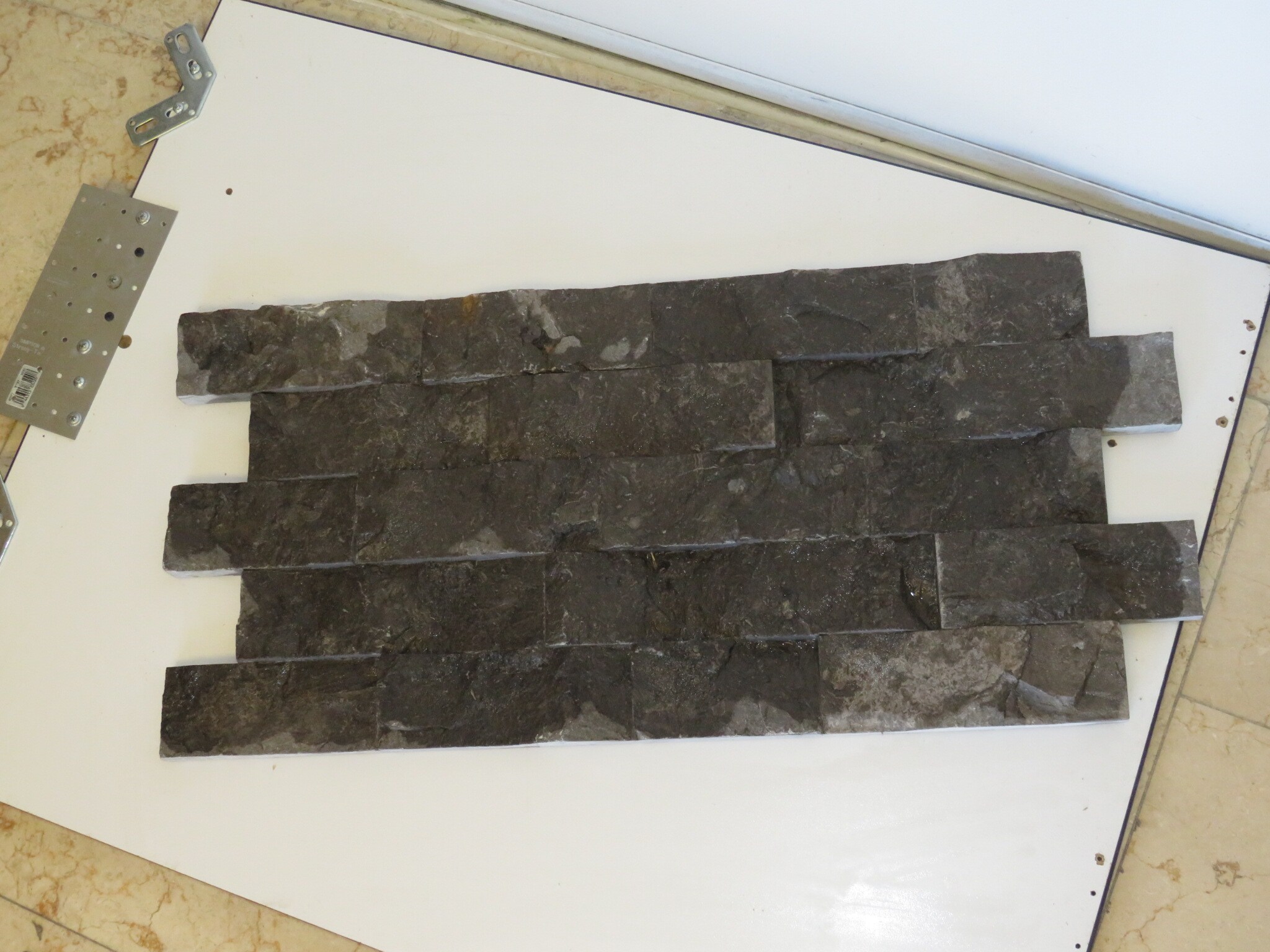 Natural Stone Veneer 24-in x 12-in Set of 50 SQFT-Rocky Mountain-Black ...