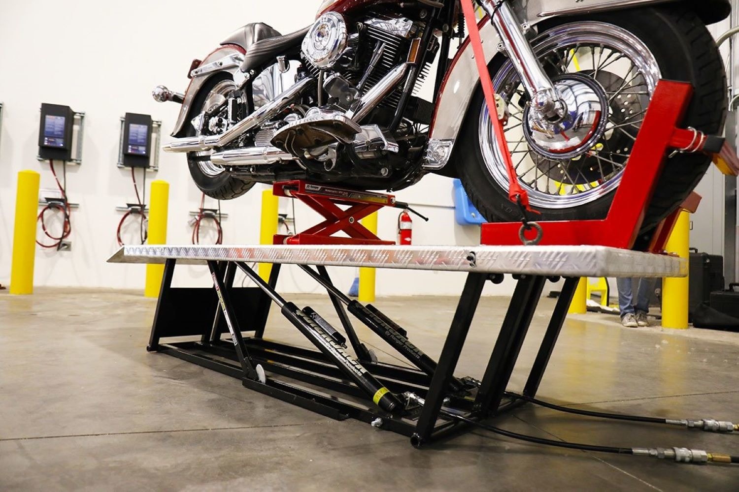 QuickJack Motorcycle Lift Kit for Vehicle Lifts, Converts Lift into Motorcycle Lift, 1000 lb Capacity 5150007 Sansujyuku sansujyuku.com