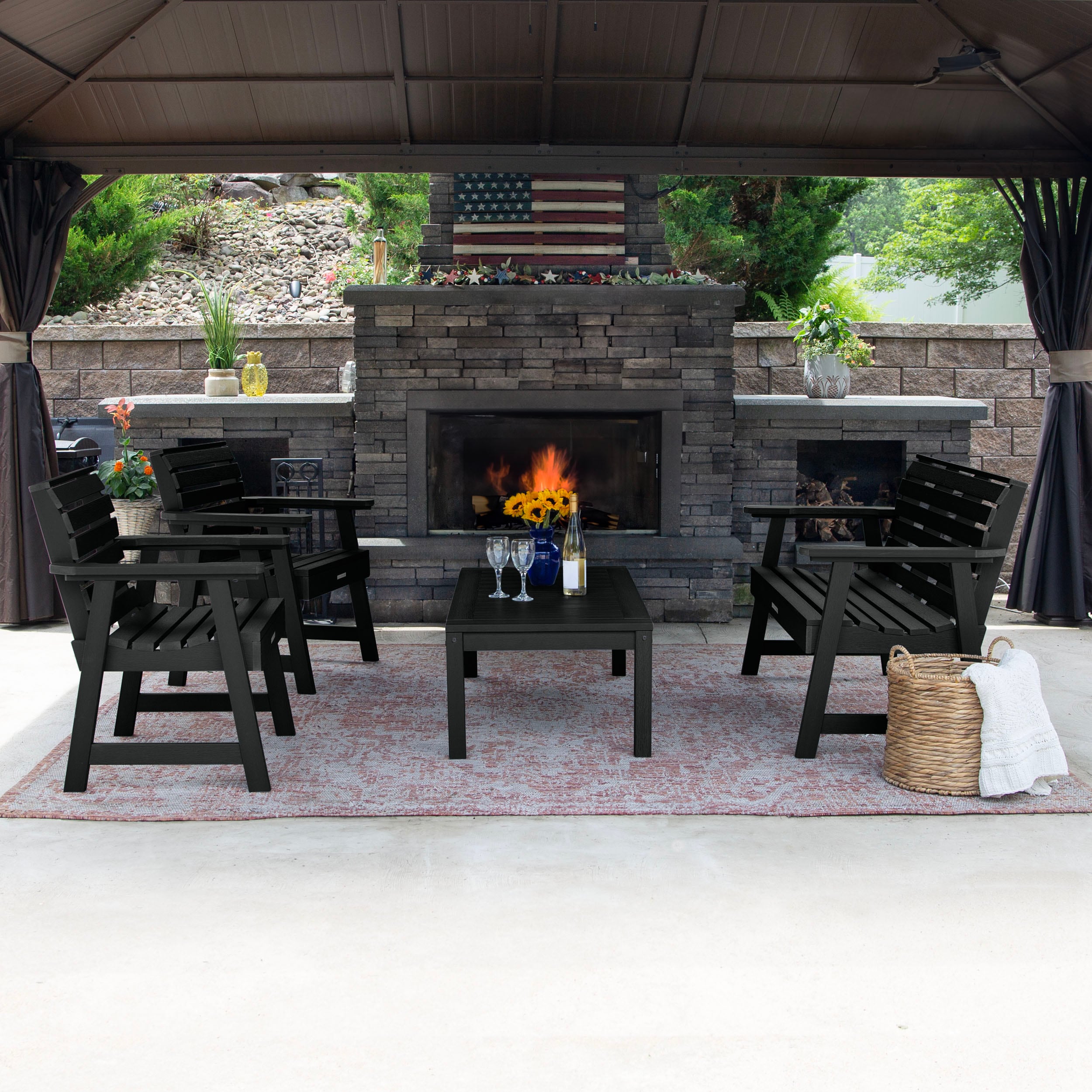 highwood AD-KITBENW41-BKE The Weatherly 4 -Piece Patio Conversation Set