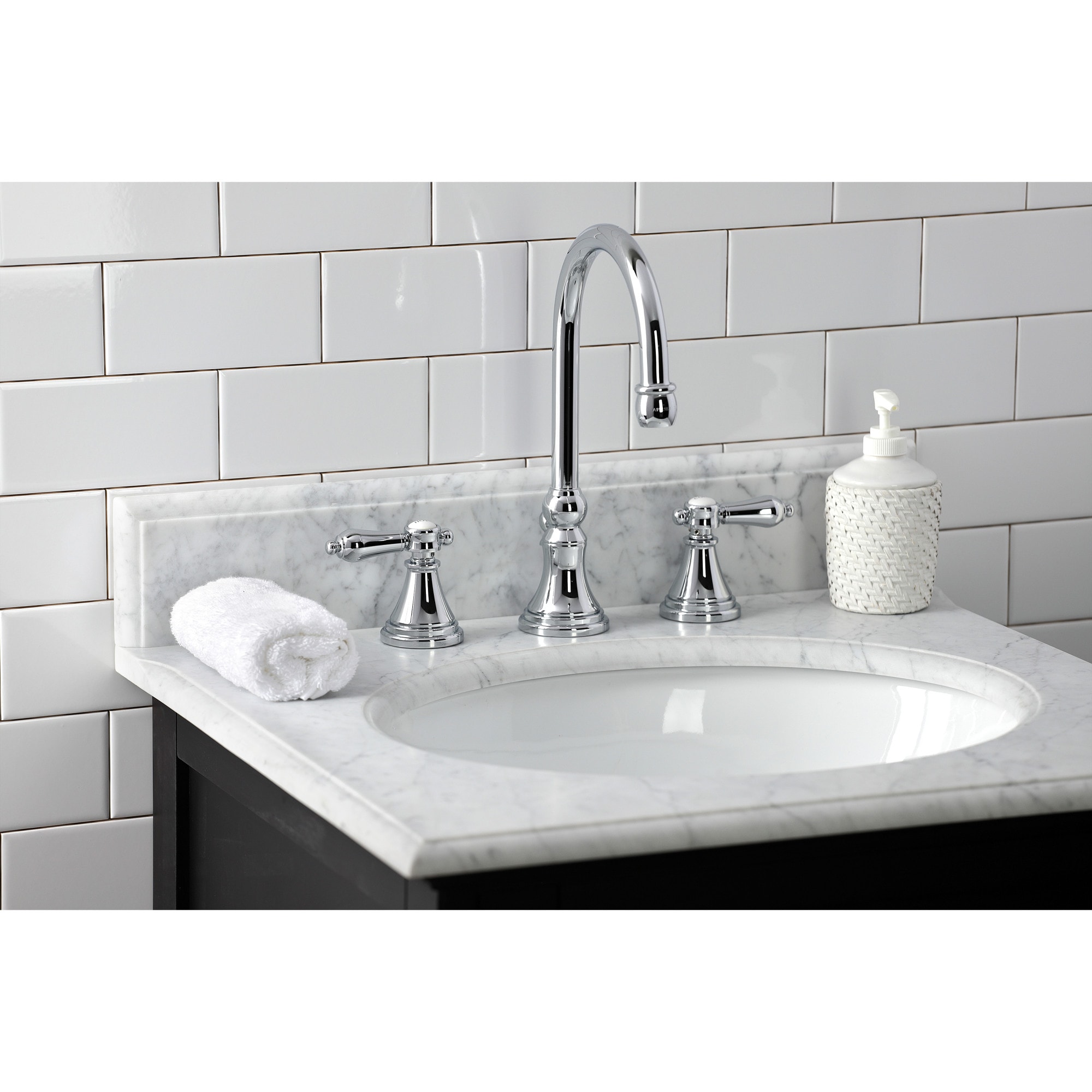 Kingston Brass WLKS2981BAL Heirloom Polished chrome Widespread 2-handle High-arc Residential Handle Bathroom Sink Faucet with Drain