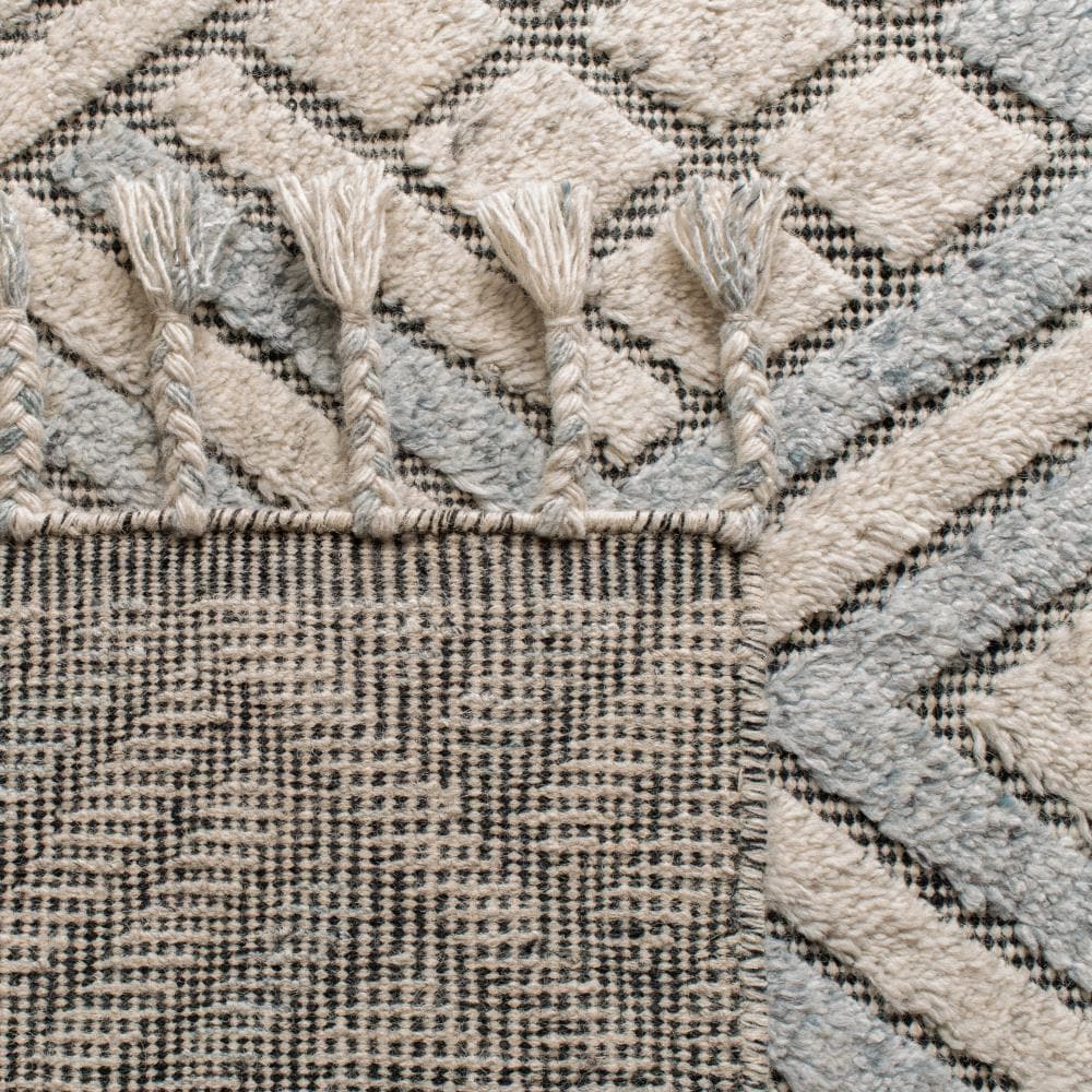 Gray and Ivory Hand-Knotted Wool Shag Rug 4' x 6'