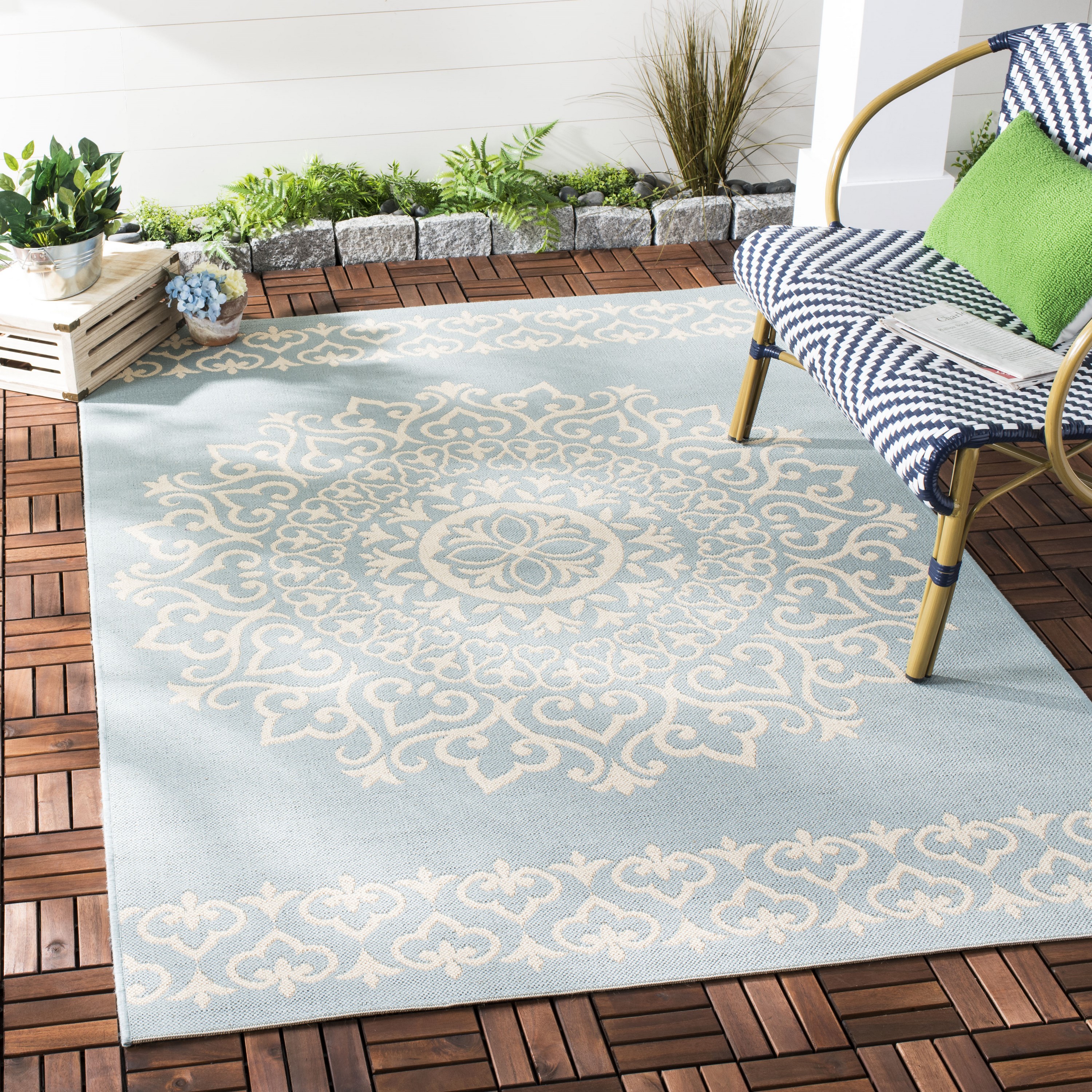 Safavieh Beach House Tressie 9 X 12 (ft) Cream/Beige Indoor/Outdoor  Floral/Botanical Bohemian/Eclectic Area Rug in the Rugs department at