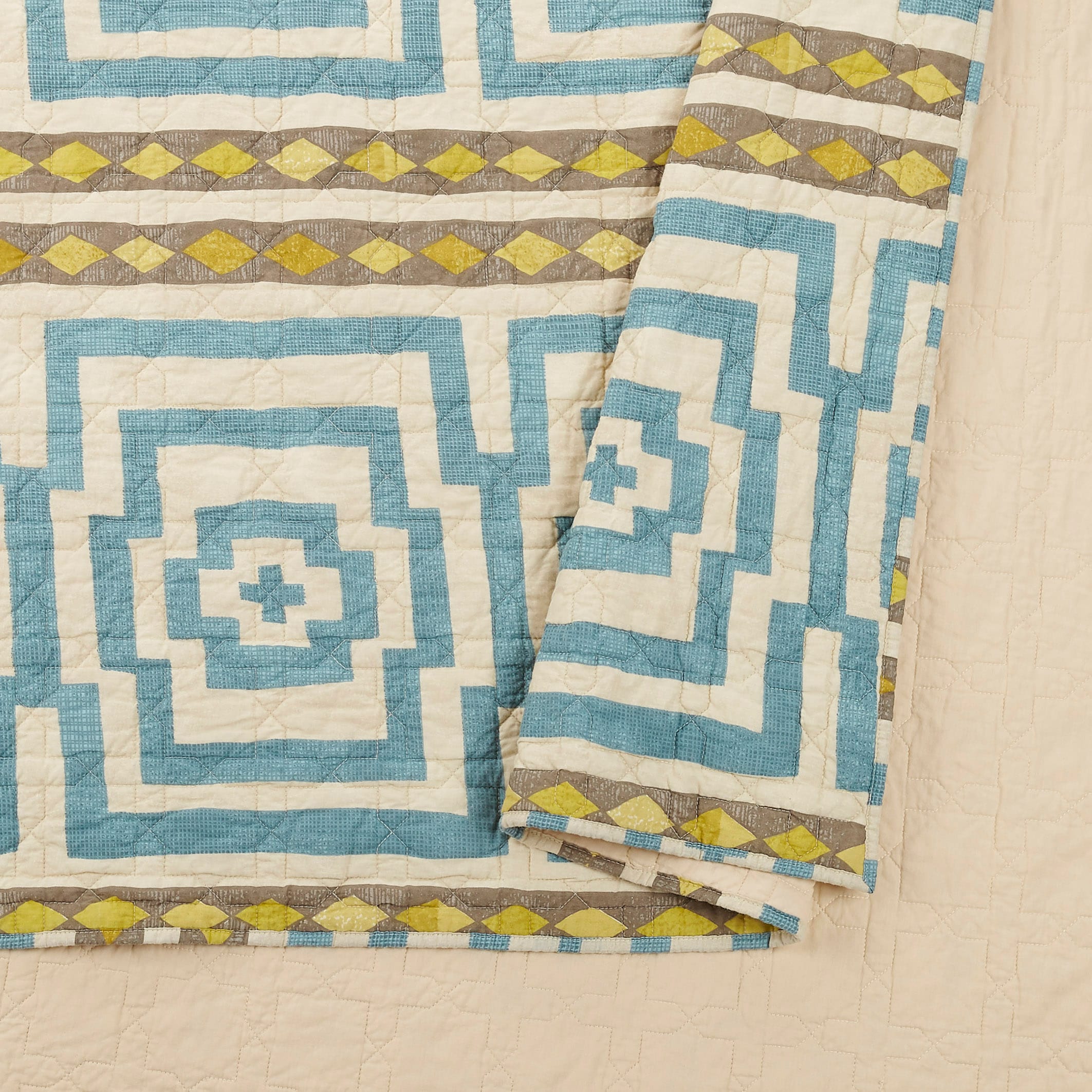 Hypnotic Blue and White Cotton Full Quilt Set