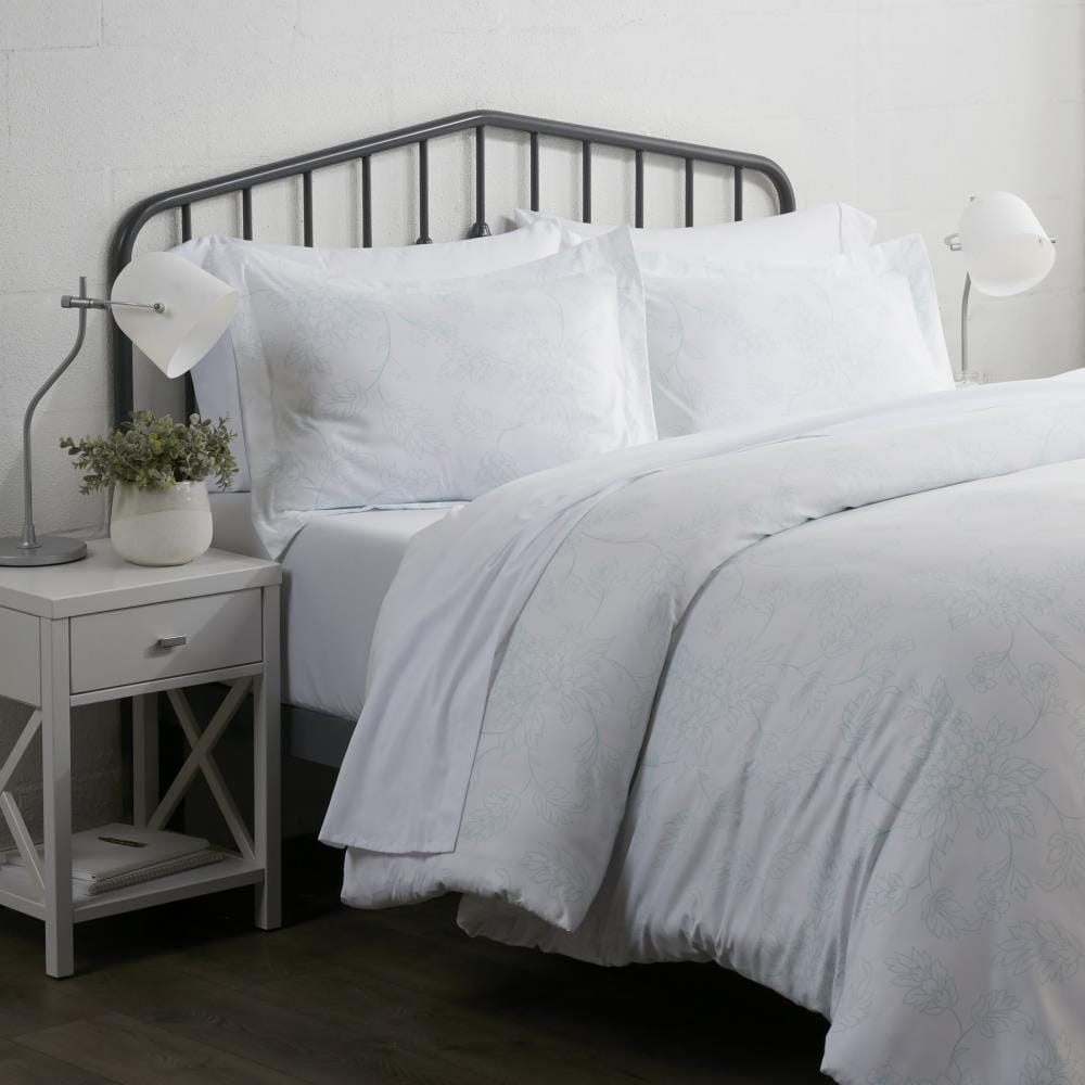Ienjoy Home Home 3-Piece Light Gray Full/Queen Comforter Set in