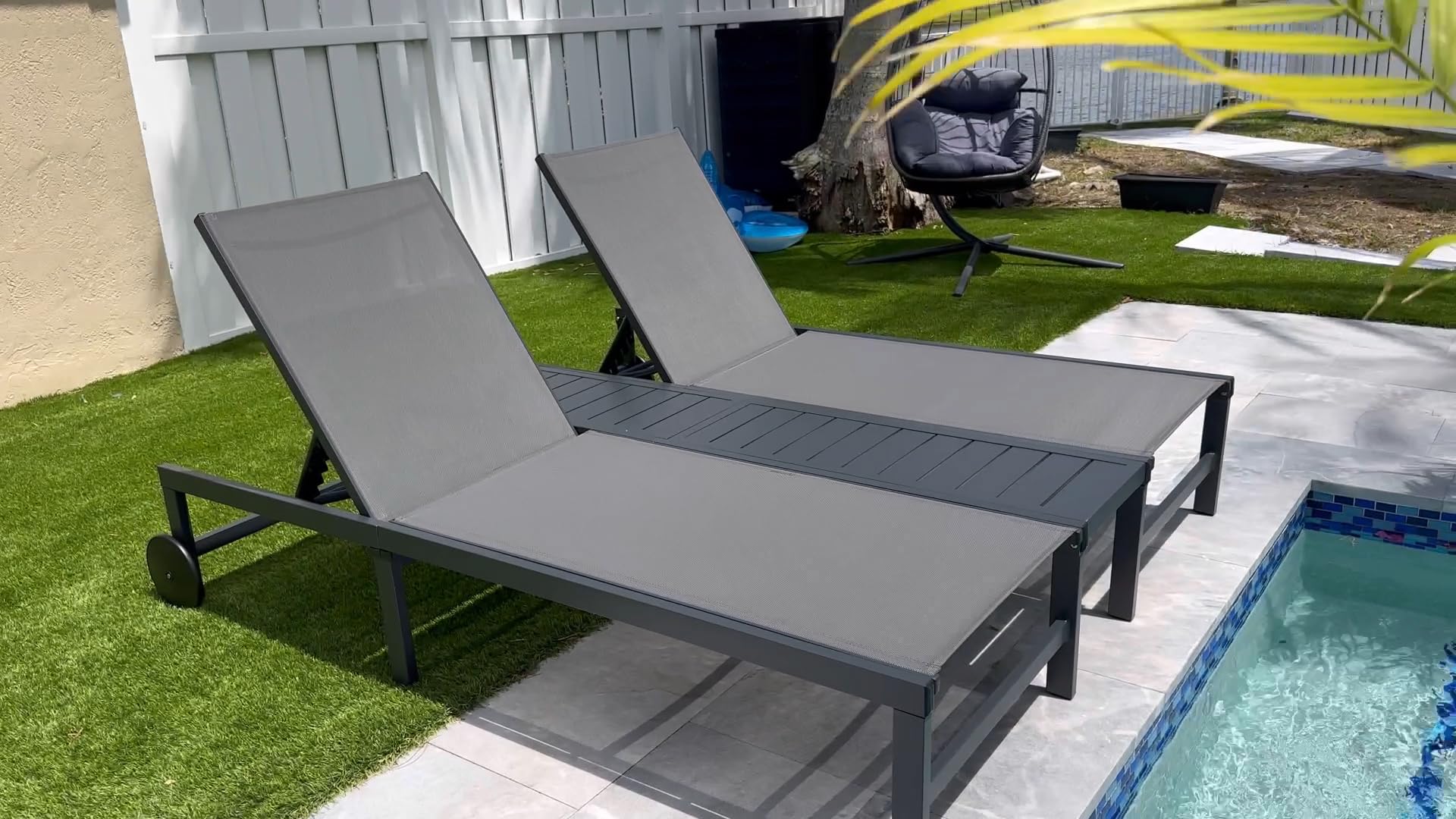 PURPLE LEAF LS06CLSSJ-SR-GY Chaise lounge Set of 2 Woven 2 chairs+center table Aluminum Frame Stationary Chaise Lounge Chair with Gray Woven Seat