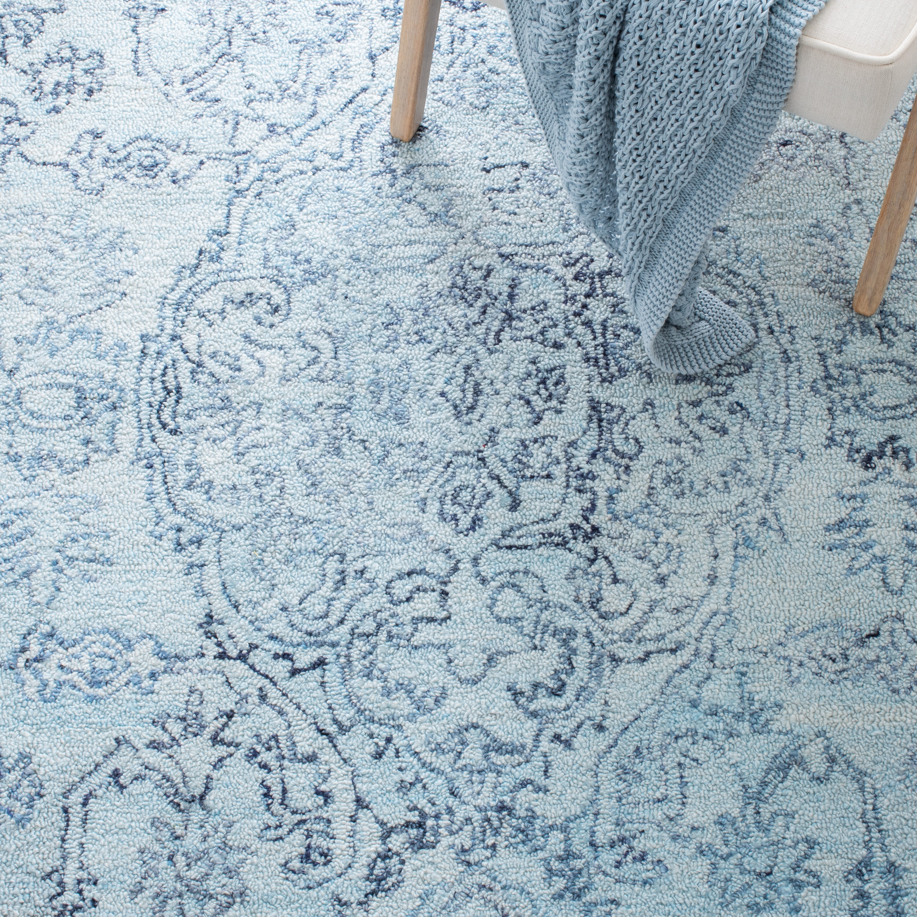 Safavieh MRQ112J-9 rugs - View #5