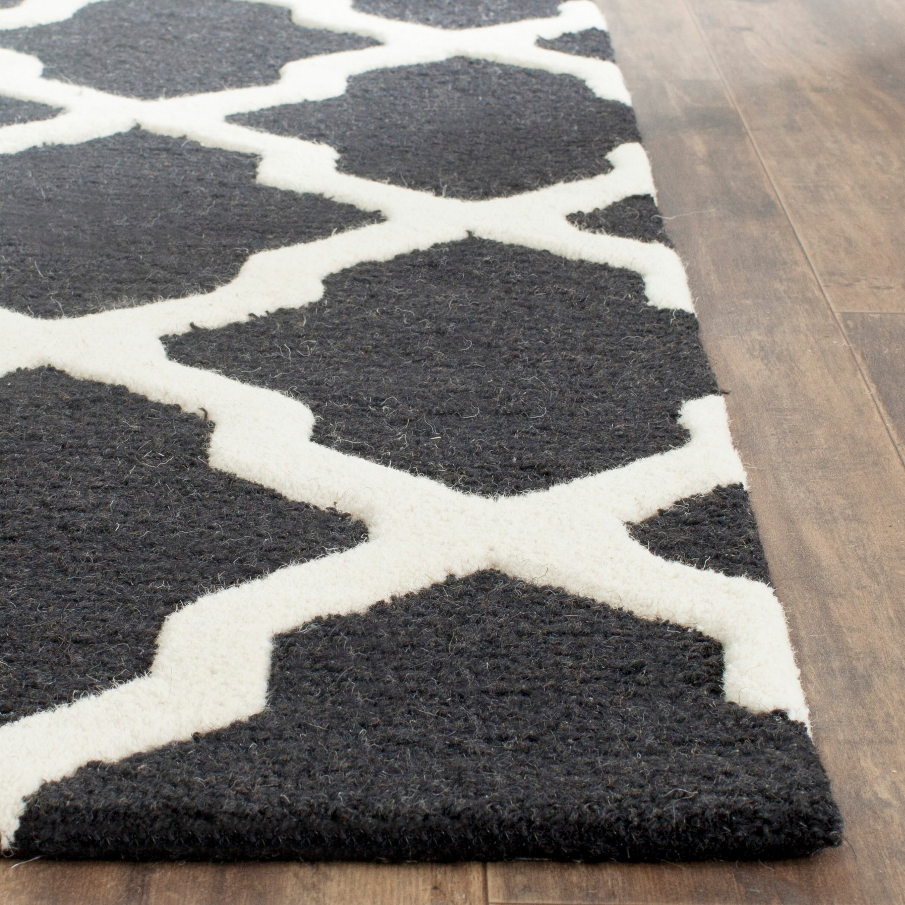 Safavieh CAM121E-24 rugs - View #3