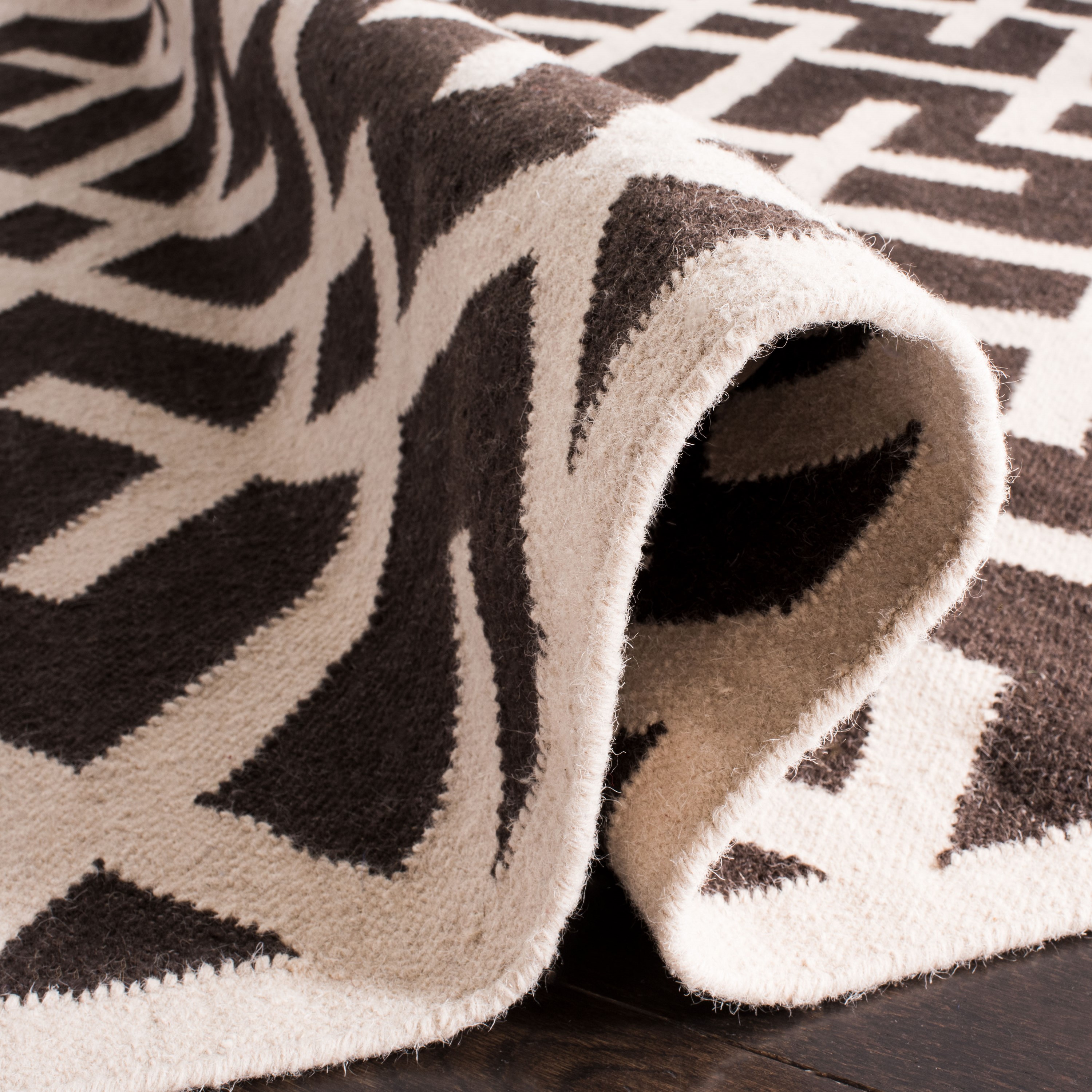Safavieh DHU552C-3 rugs - View #6