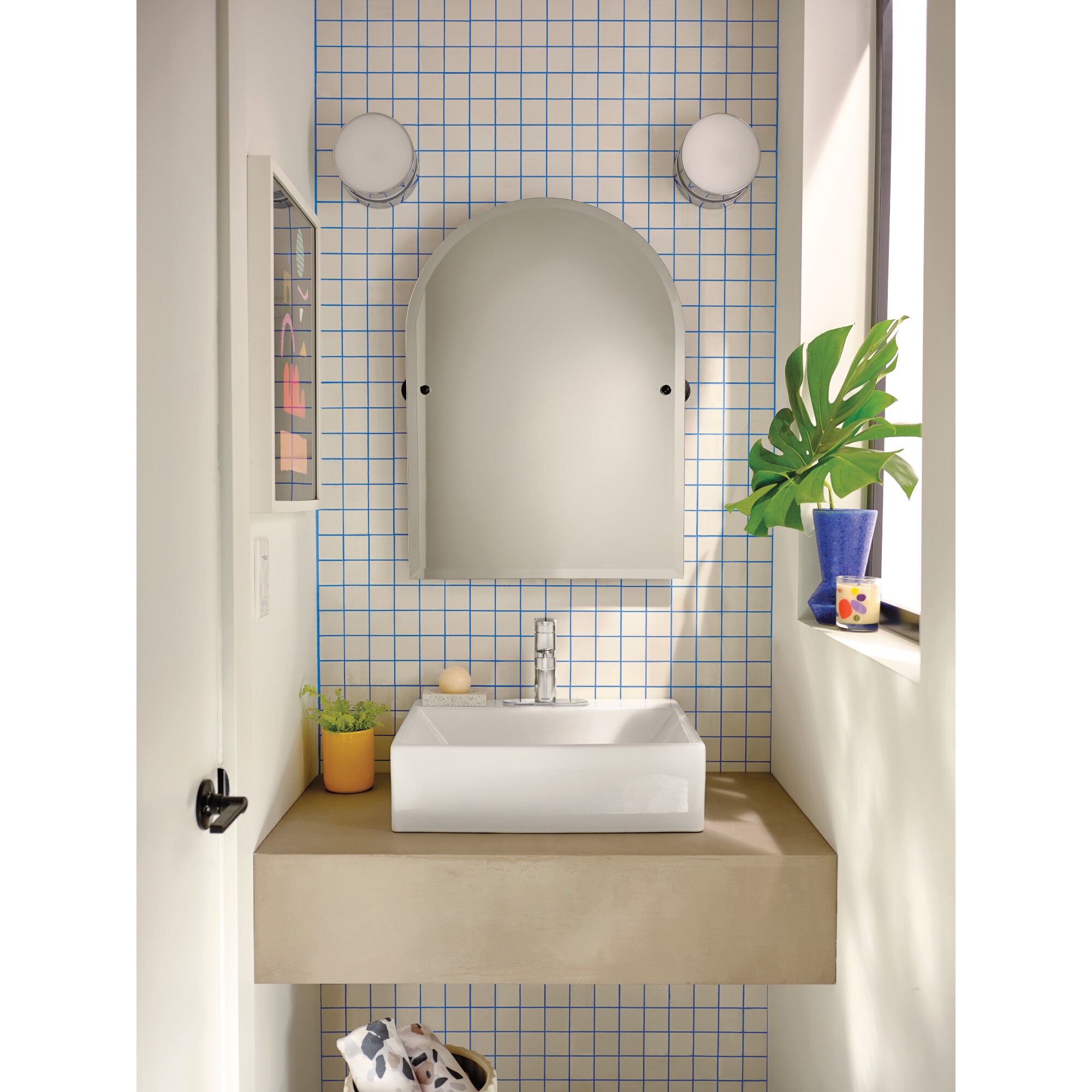 Laris Chrome Single Handle Modern Bathroom Faucet