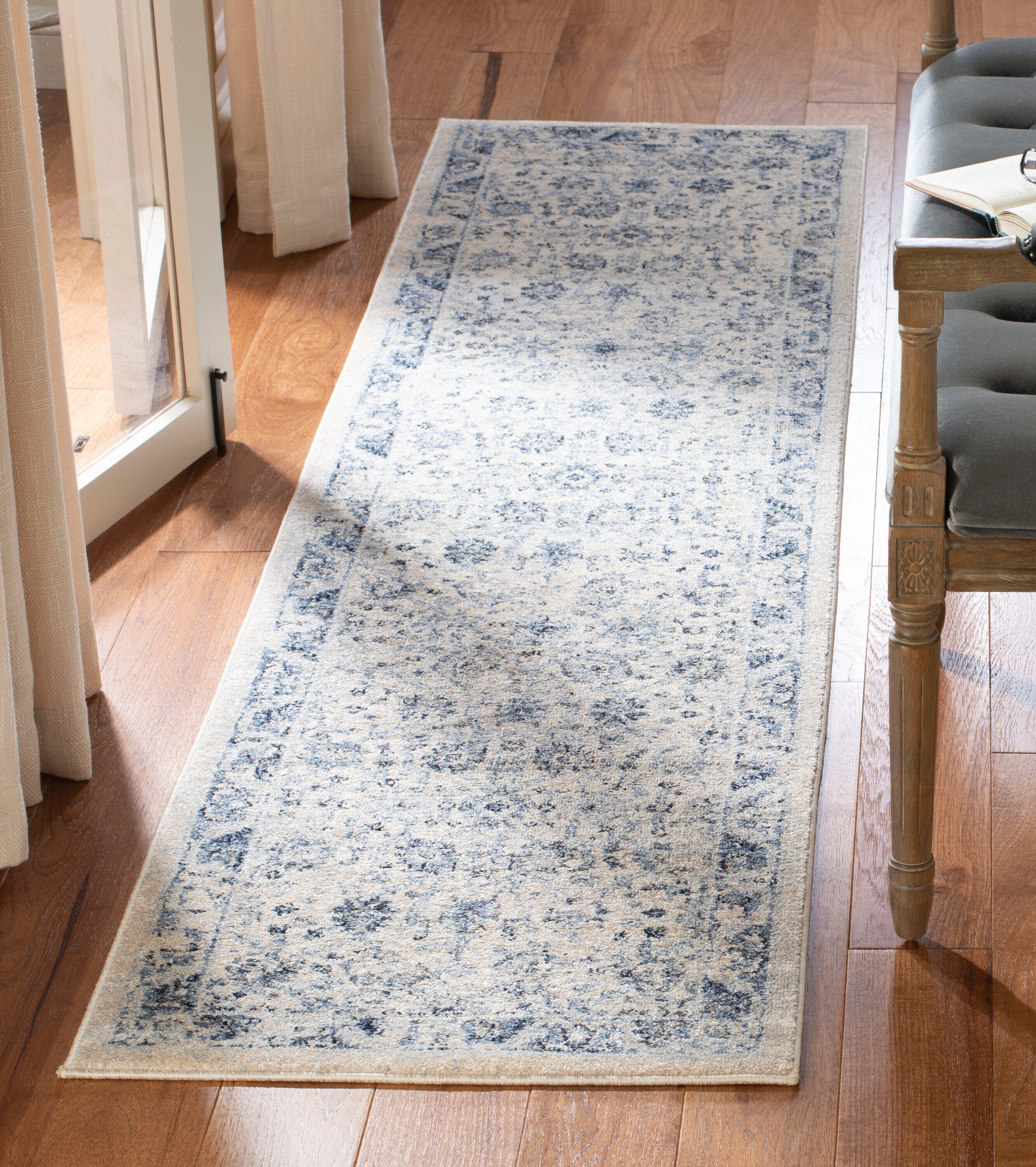 Safavieh CHL413A-28 rugs - View #2