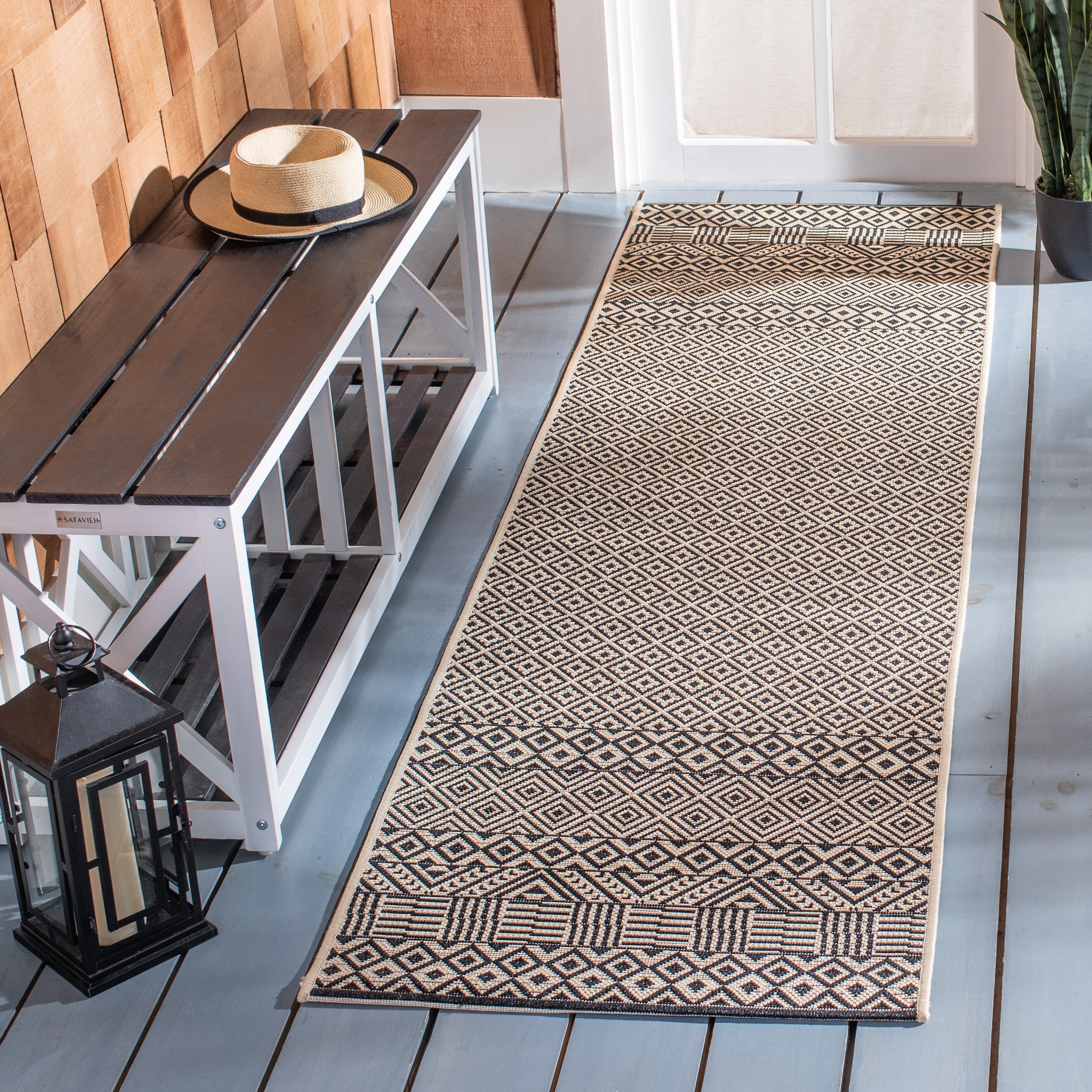 Safavieh CY6235-25612-28 Courtyard Skagen 2 x 8 (ft) Loomed Polypropylene Beige/Black Rectangular Indoor/Outdoor Abstract Runner rug