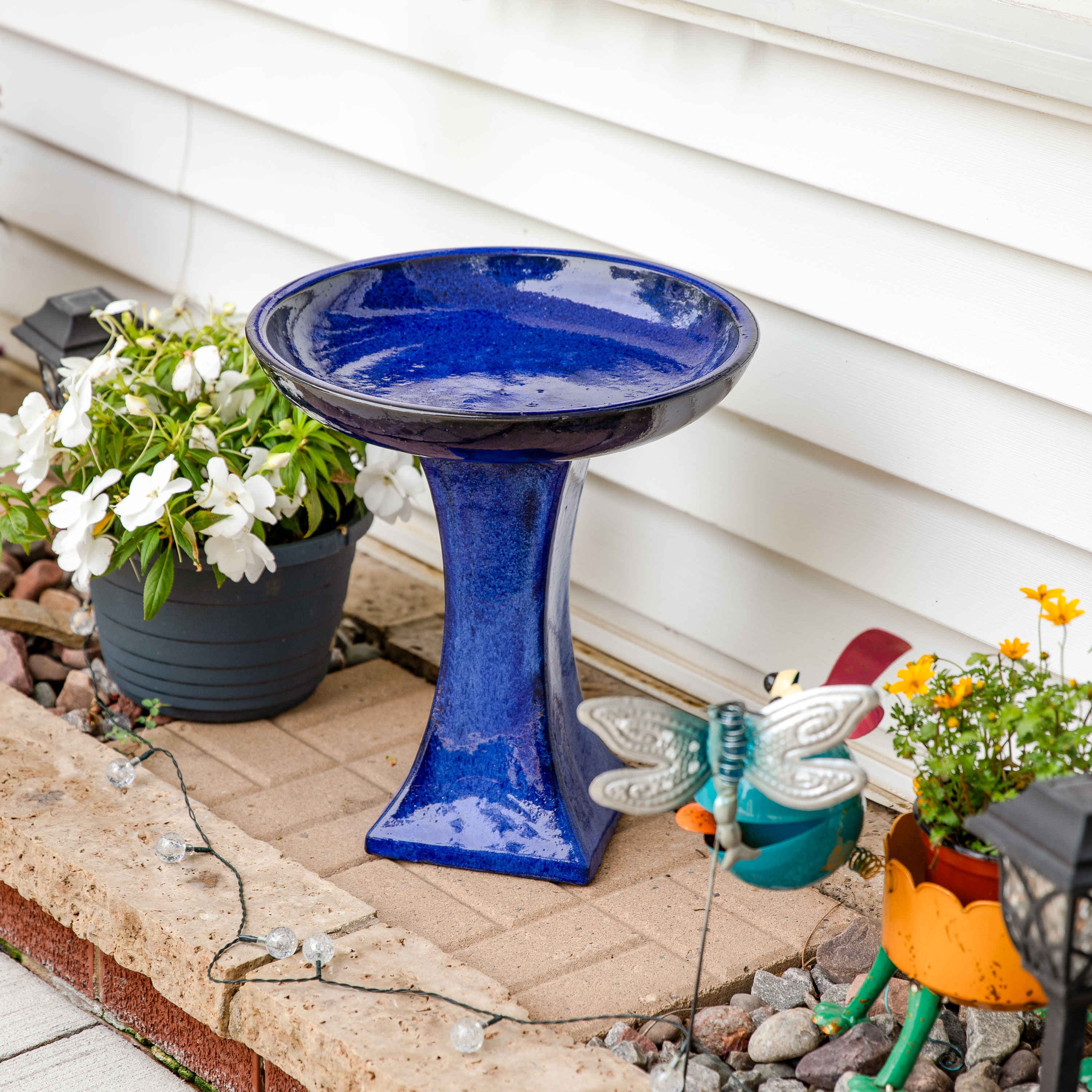 Sunnydaze Decor VBD-615 birdbaths - View #2