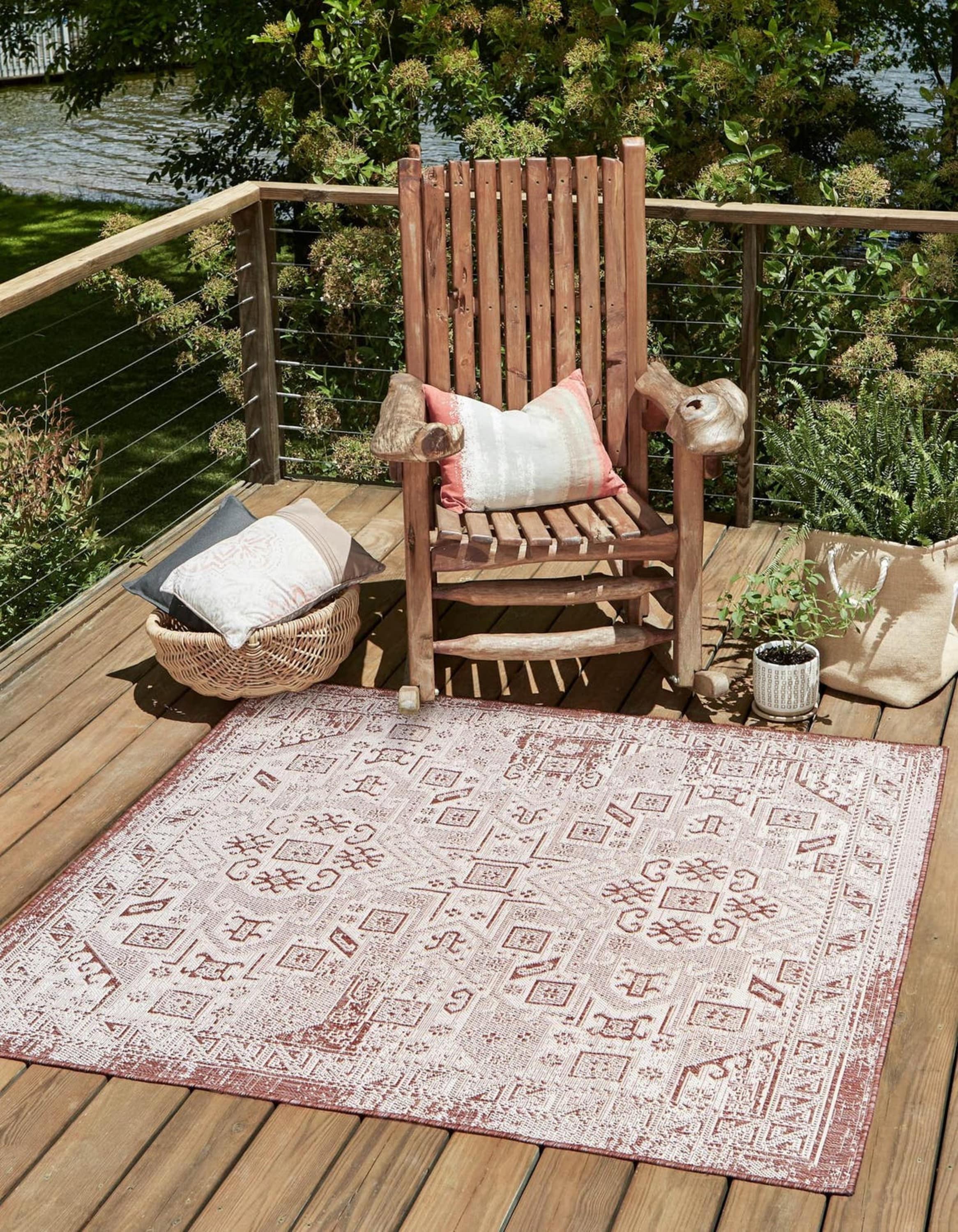 Unique Loom 3162436 Outdoor Aztec 10 x 10 (ft) Loomed Polypropylene Rust Red Square Indoor/Outdoor Border Area rug