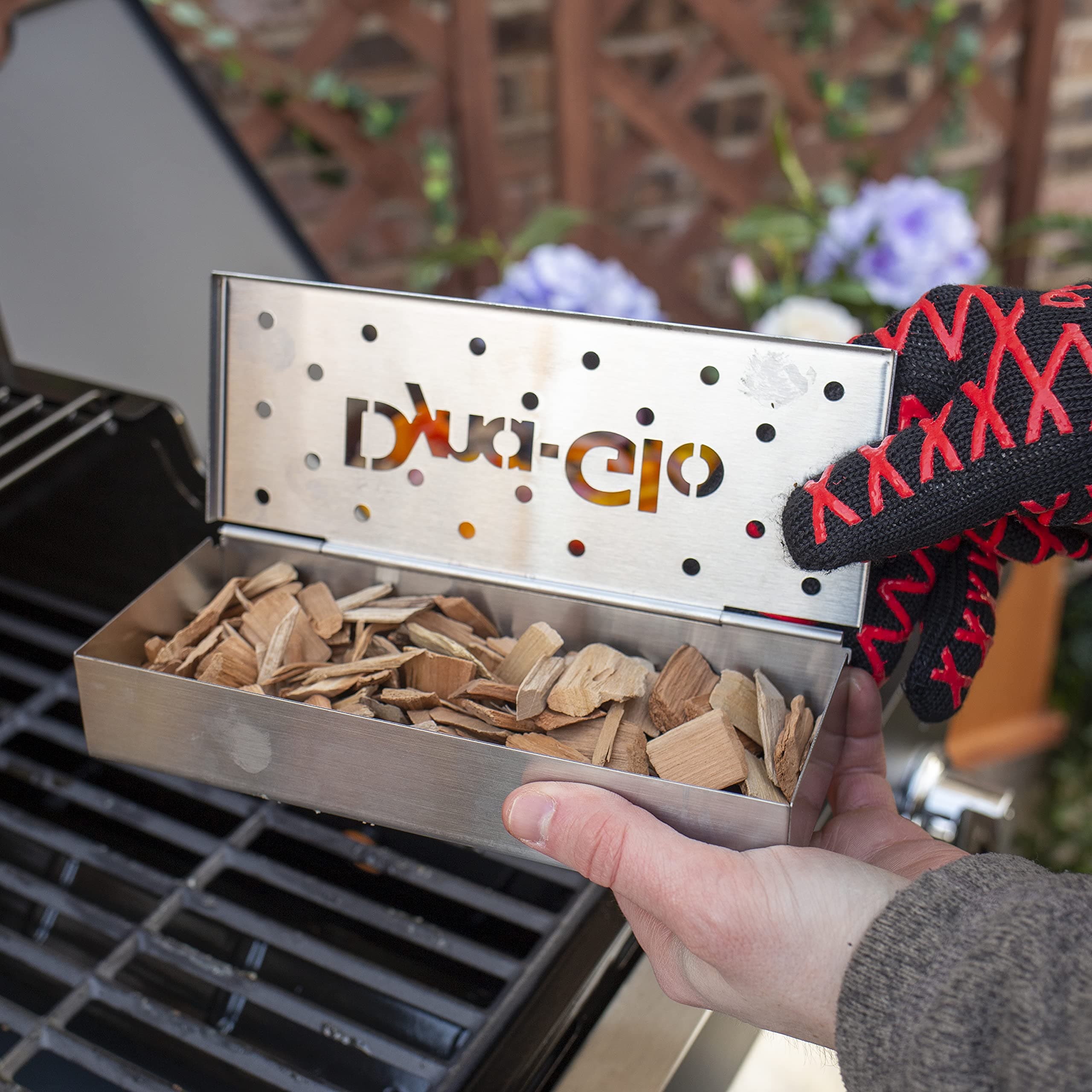 Dyna-Glo DG9SB Wood-Chip-Smoker-Boxes - View #6
