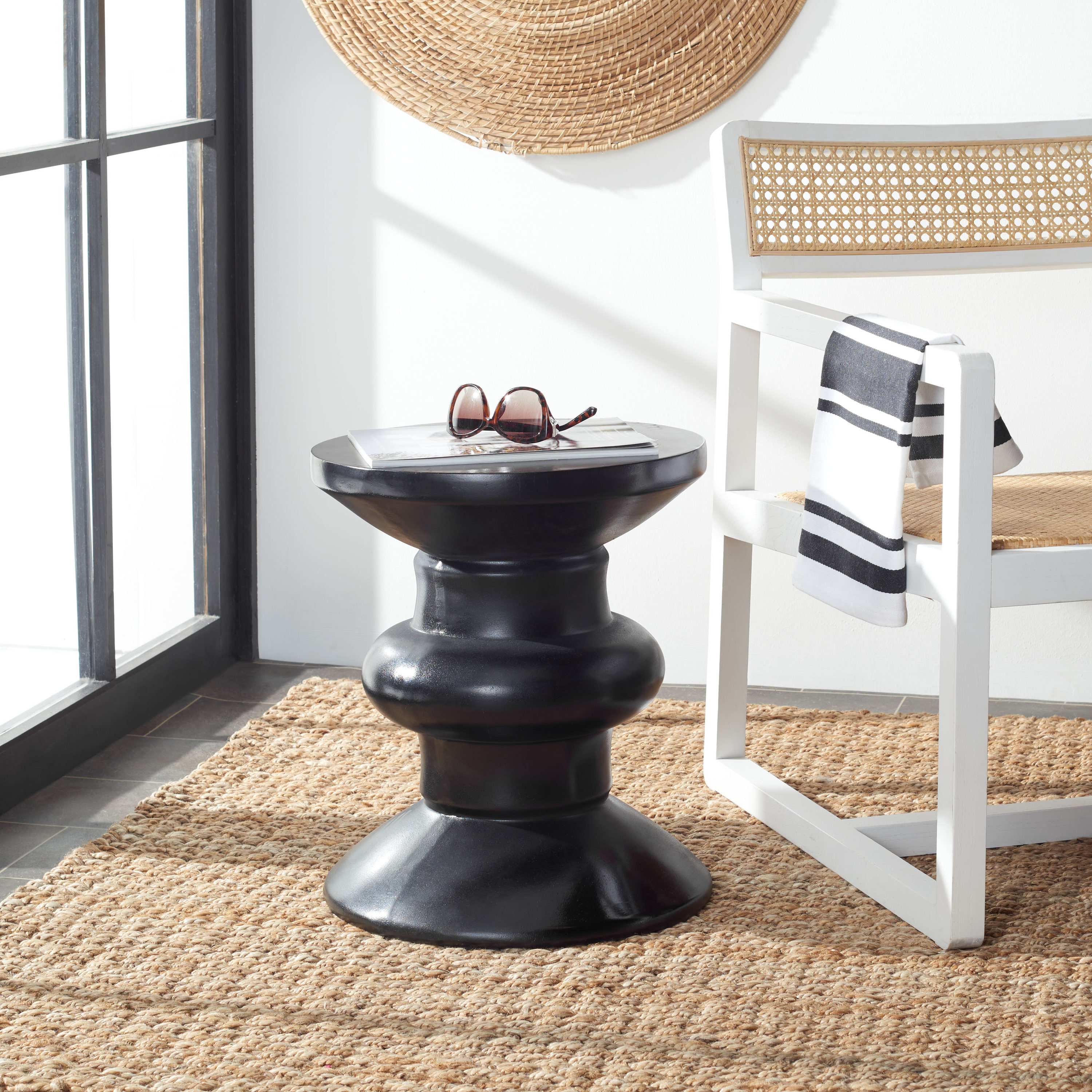 Safavieh VNN1033C Garden-Stools - View #2