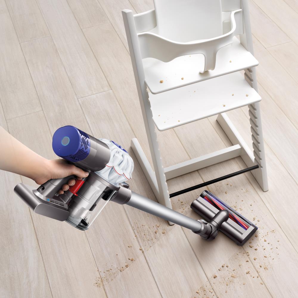 Dyson V6 21.6 Volt Cordless Stick Vacuum (Convertible To Handheld) in the  Stick Vacuums department at
