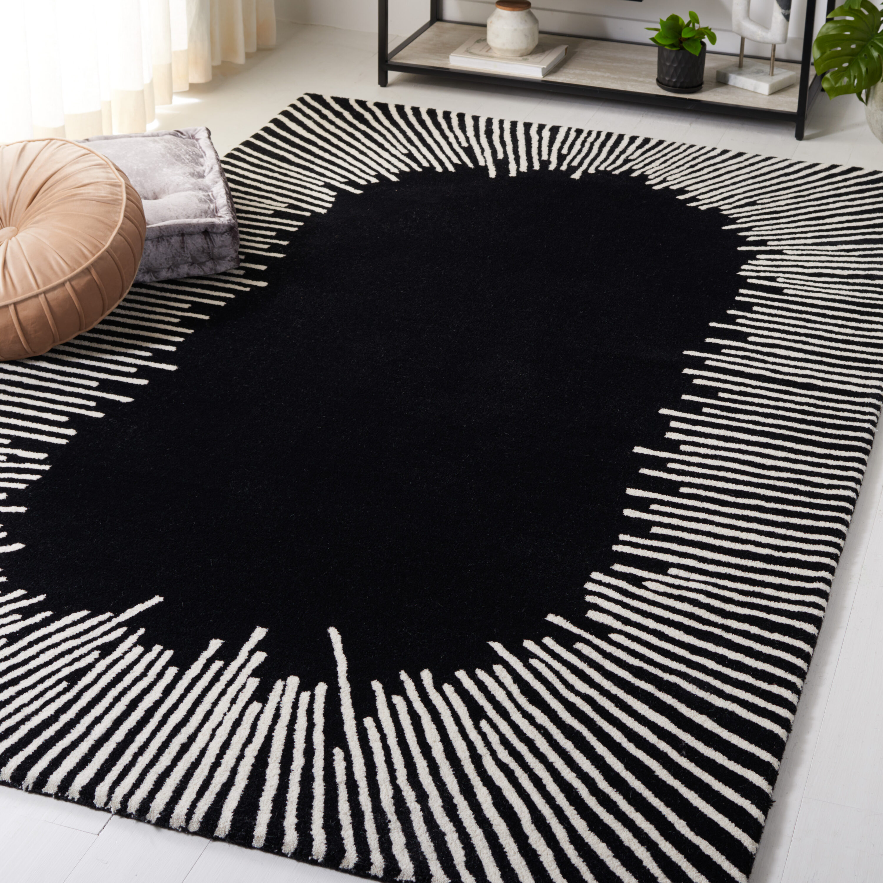  Fifth Avenue 129 Black/Ivory Contemporary 5ft x 8ft Medium Rectangle Rug