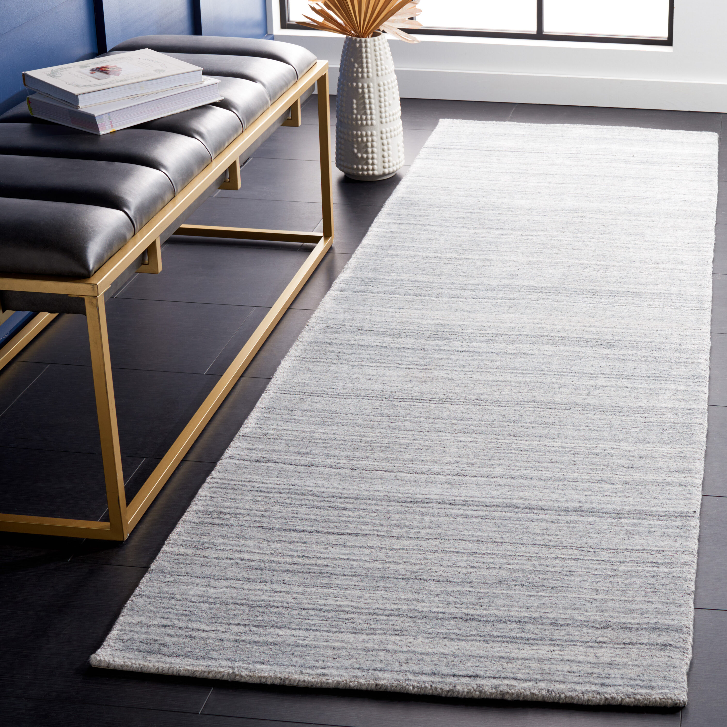  Mirage 550 Ash Solid / Tonal 2ft-6in x 8ft Runner Rug