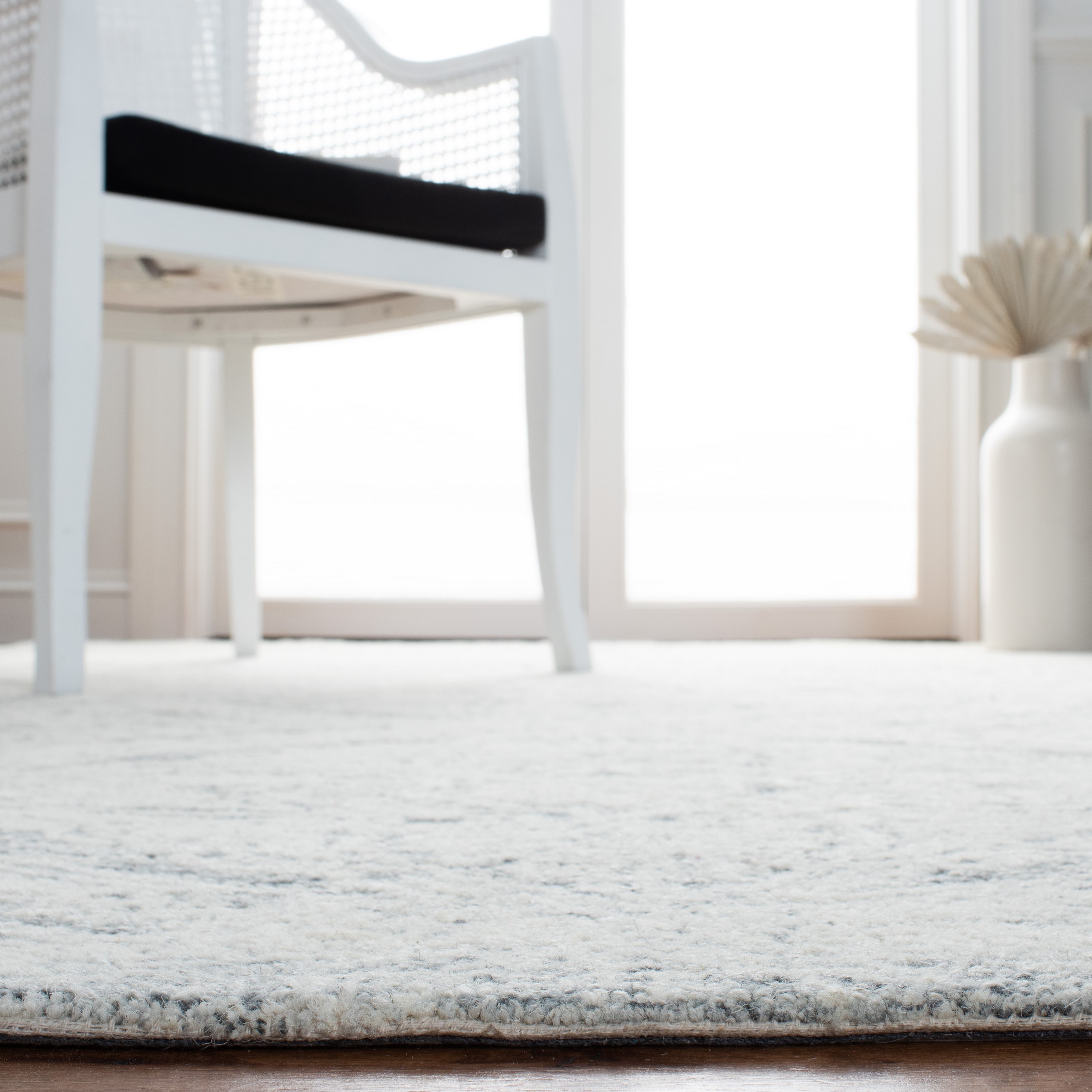 Safavieh MET802F-3 rugs - View #4