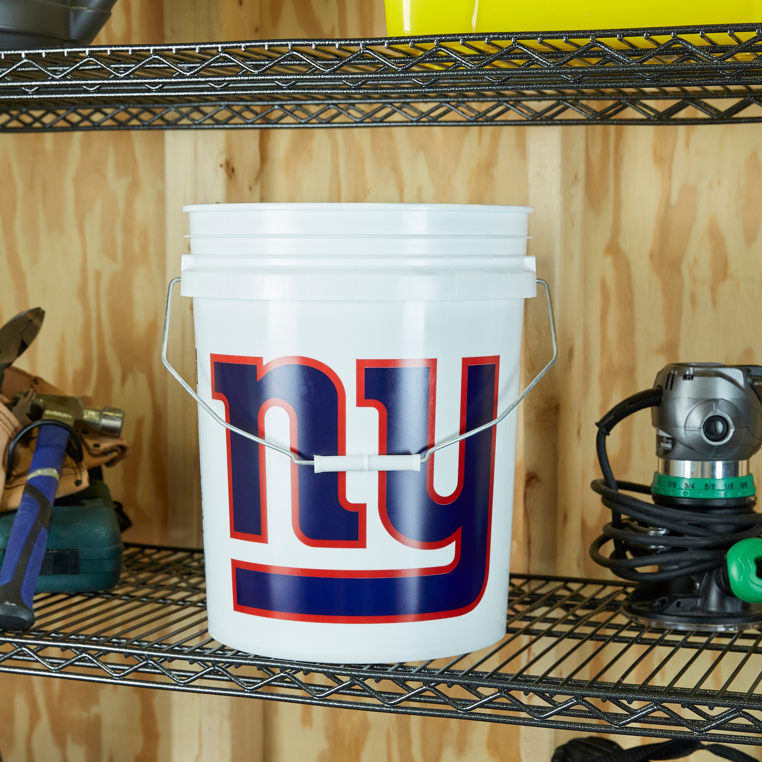 WinCraft Sports New York Giants 5 GAL Bucket 1-Gallon Plastic Paint Bucket  in the Buckets department at