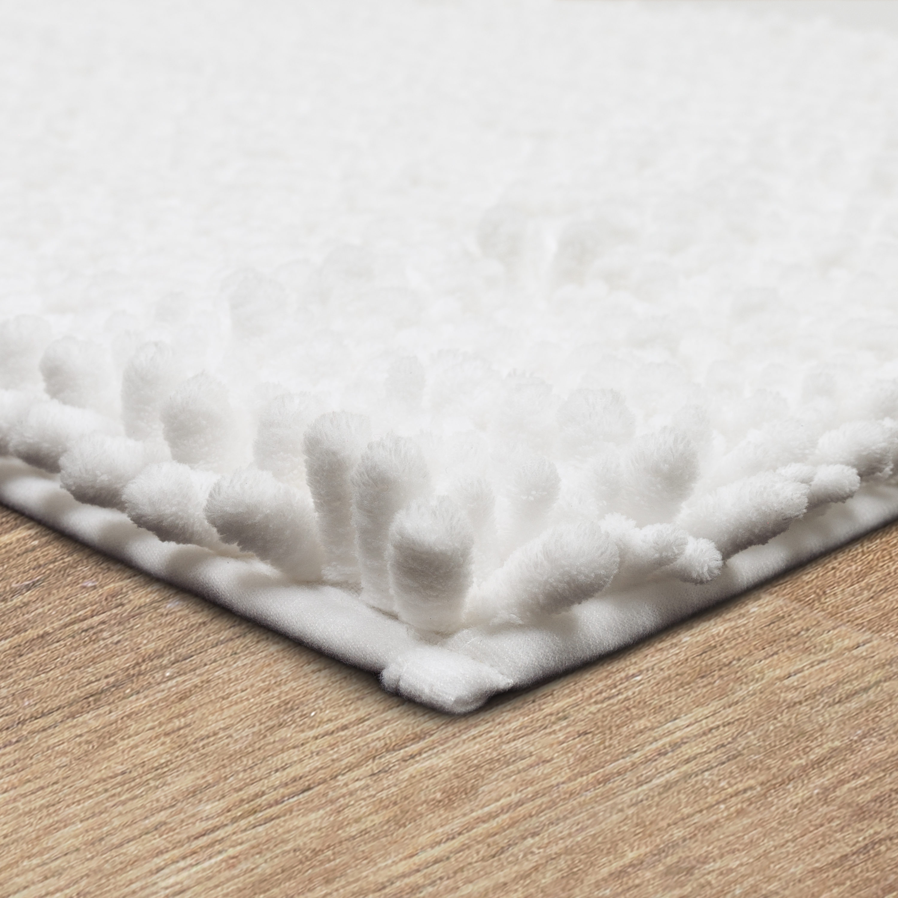 Parchment Lofty Pile Chenille Bath Mat, 34 in.