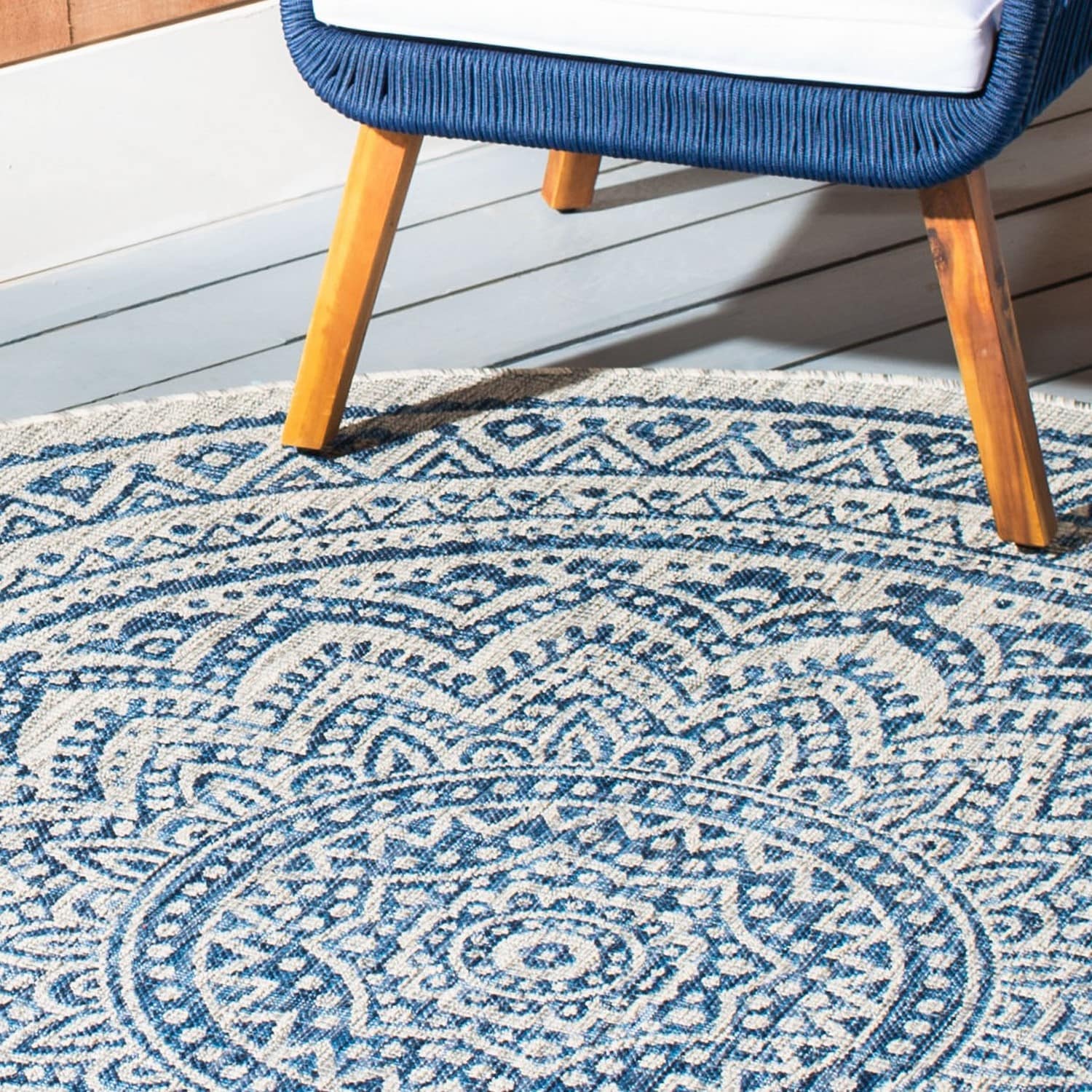 59" Round Gray Synthetic Non-Slip Easy Care Rug