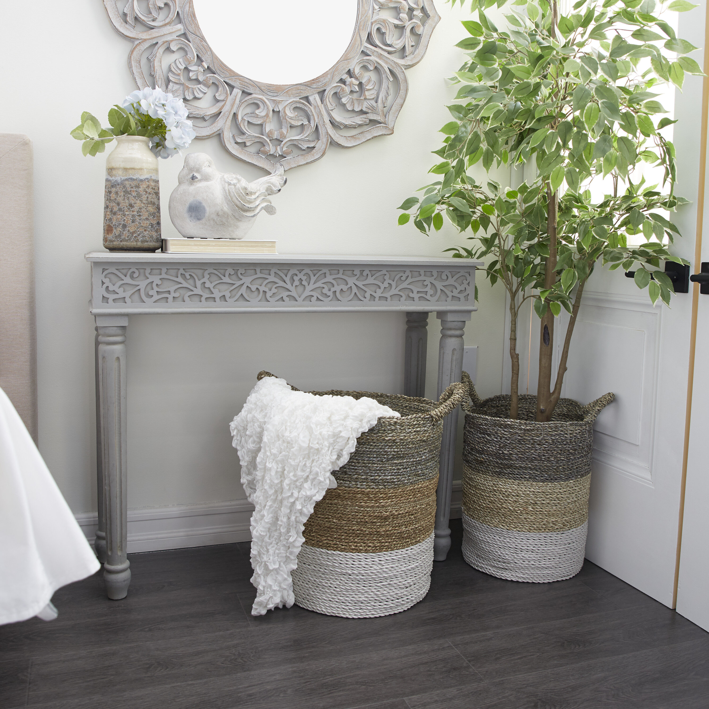 Grayson Lane 31911 Modern 36" Gray Intricately Carved Console table