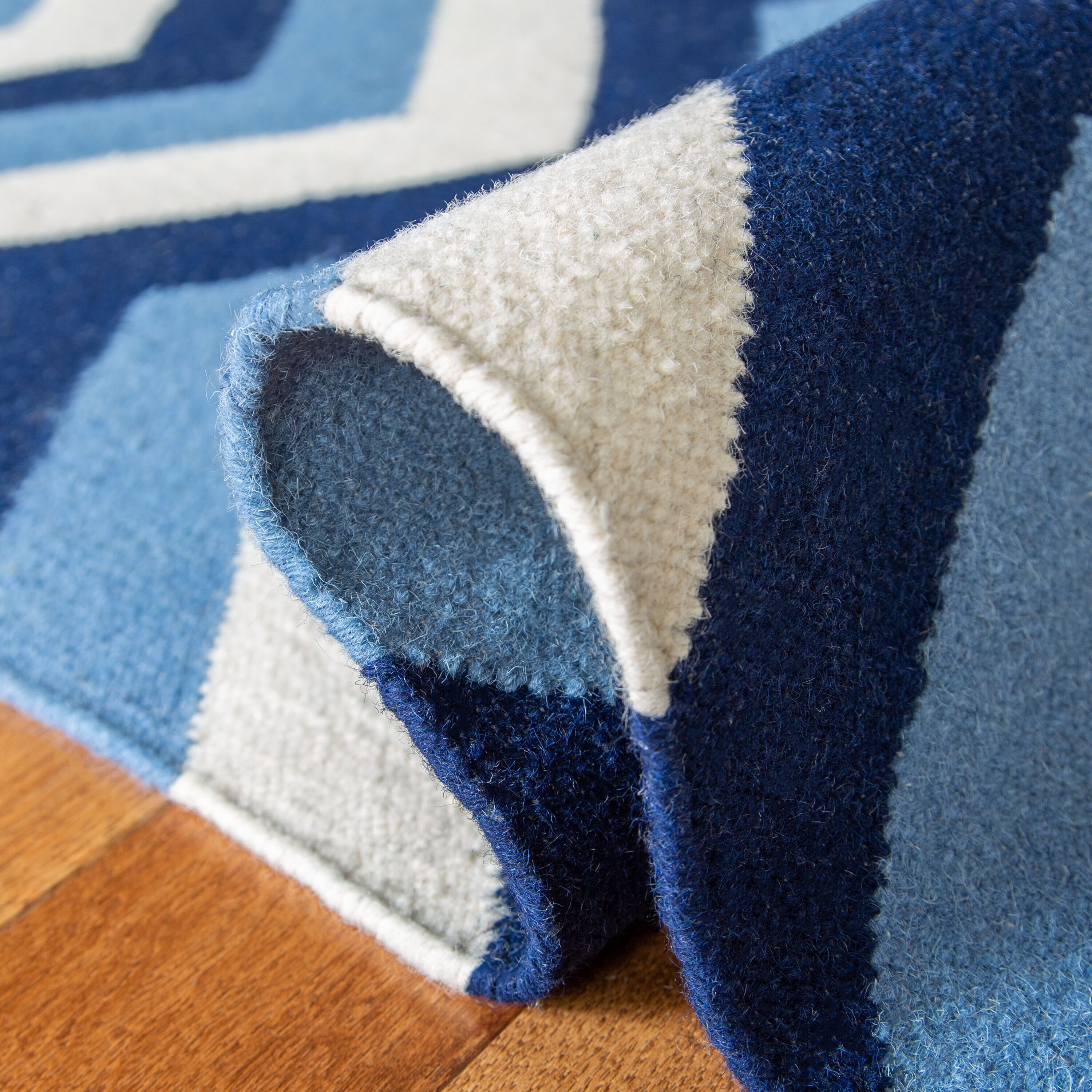 Safavieh DHU640B-28 rugs - View #4
