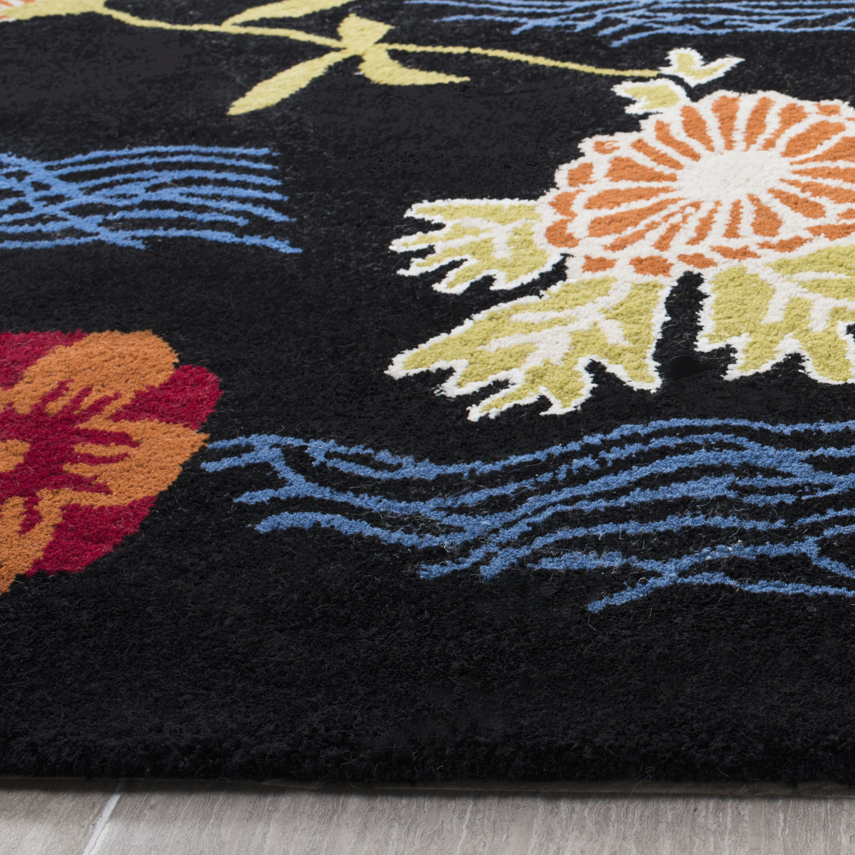 Bella 6' x 9' Black Floral Hand-Tufted Wool Area Rug