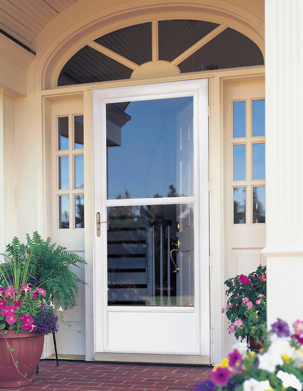 Larson 32 In X 81 In White Mid View Storm Door At 0255