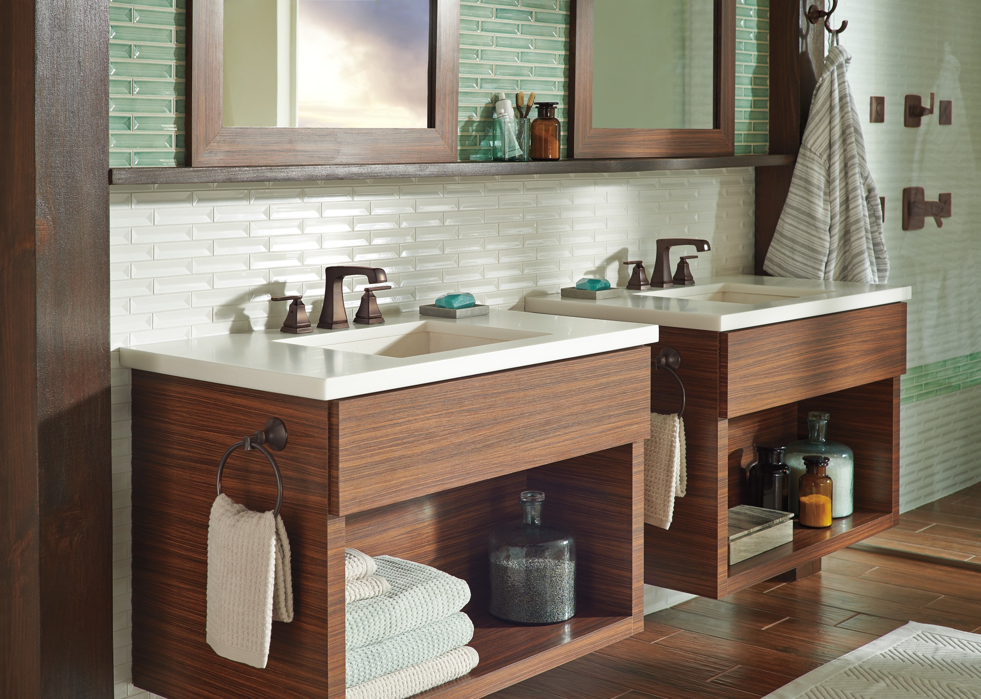 Delta T11864-RB Bath-Shower-Facc - View #6