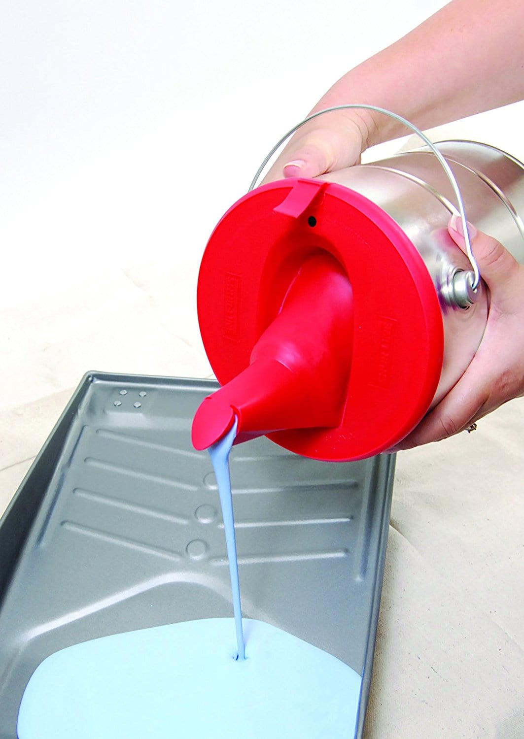 SHUR-LINE Pour and Store Can Attachment Paint Can Pour Spout (Fits Bucket  Size: 1-Gallon) in the Paint Can Pour Spouts department at