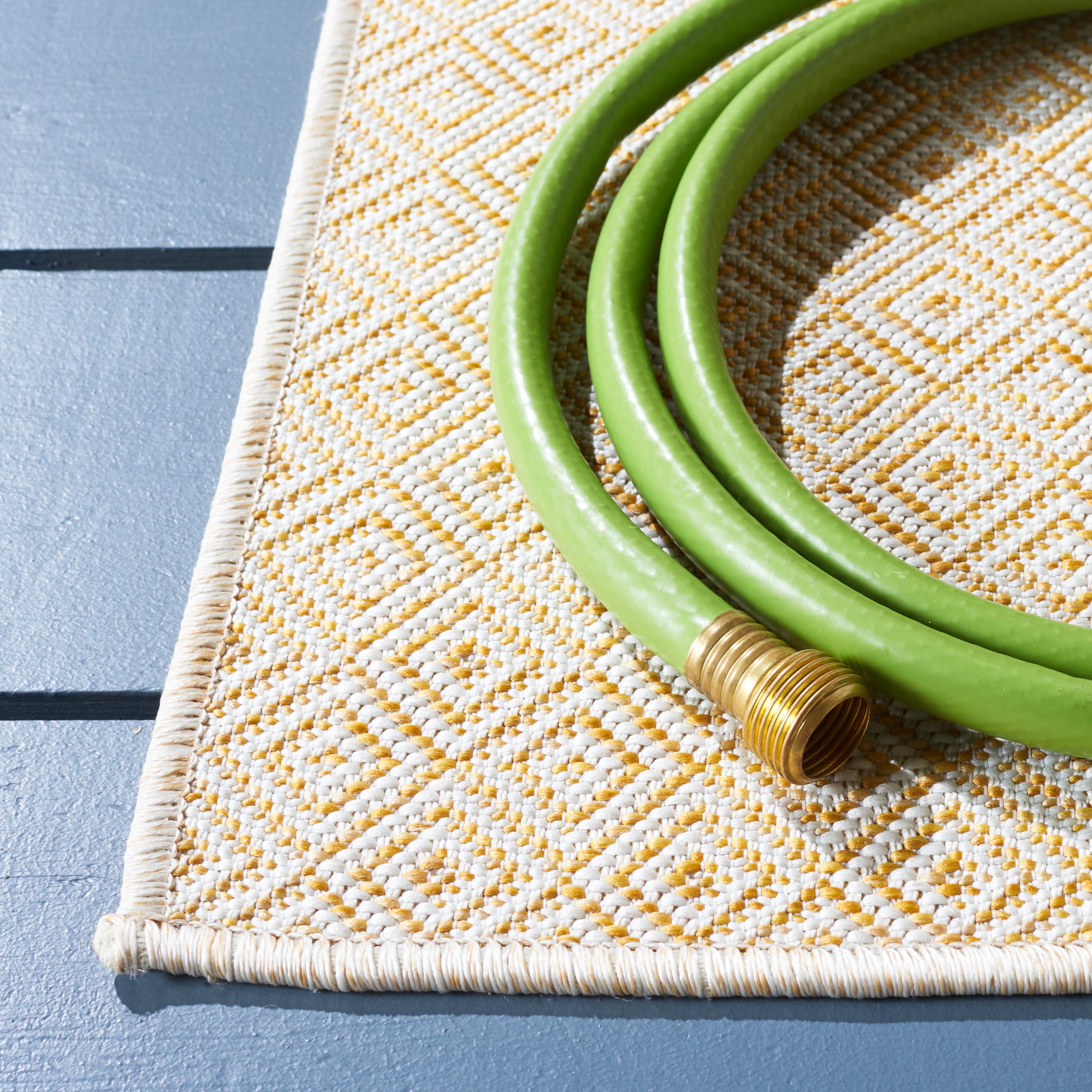 Hampton Yellow Square Indoor/Outdoor Polypropylene Rug