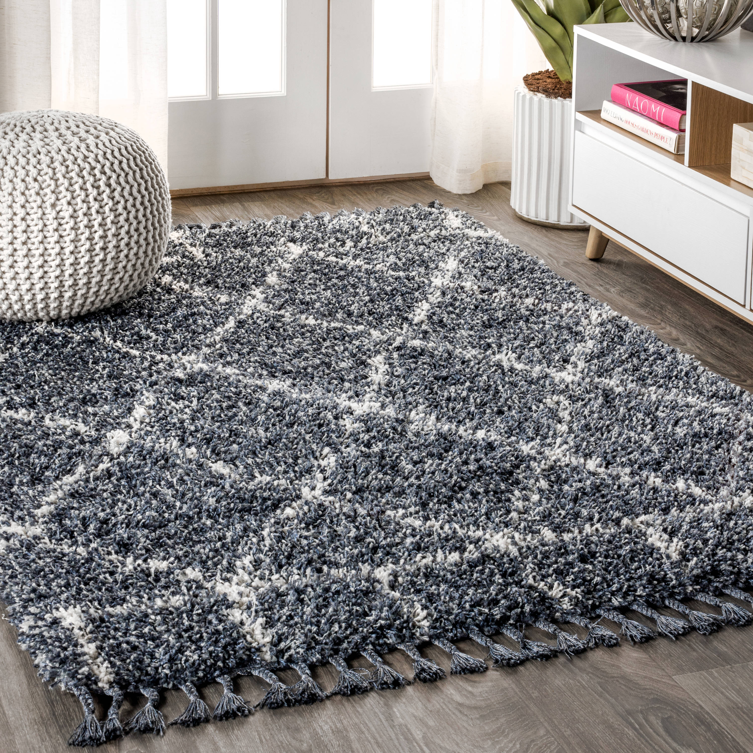 JONATHAN  Y MCR101A-5 Mercer Shag Plush Tassel 5 x 8 (ft) Loomed Polypropylene Blue/Cream Rectangular Indoor Distressed/Overdyed Mid-Century Modern Area rug