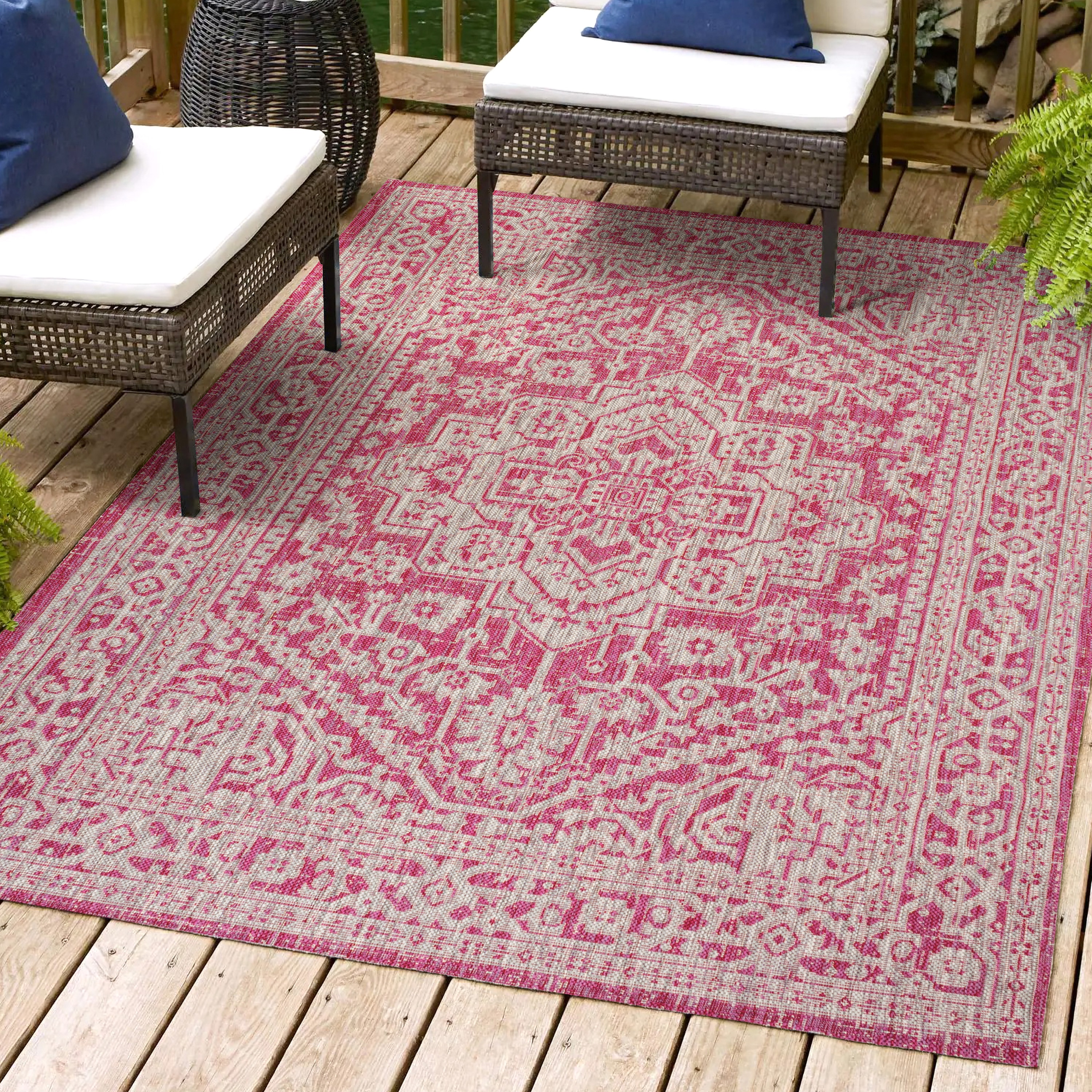JONATHAN  Y SMB101G-3 Santa Monica Sinjuri Textured Weave 3 x 5 (ft) Loomed Polypropylene Fuchsia/Light Gray Rectangular Indoor/Outdoor Border Coastal Area rug