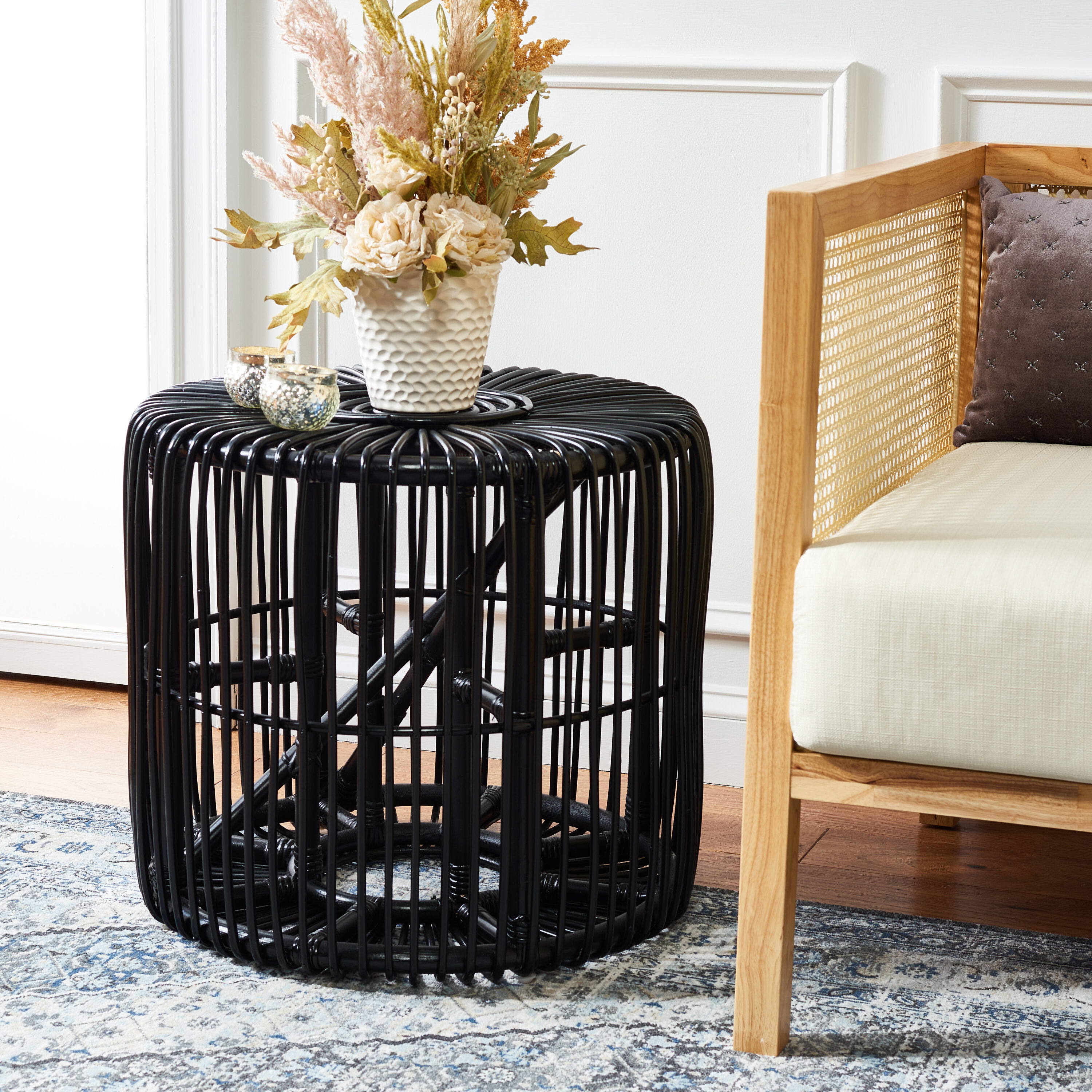 Safavieh ACC6502B Accent Table 21.65-in W x 19.69-in H Black Rattan Round Coastal End Table