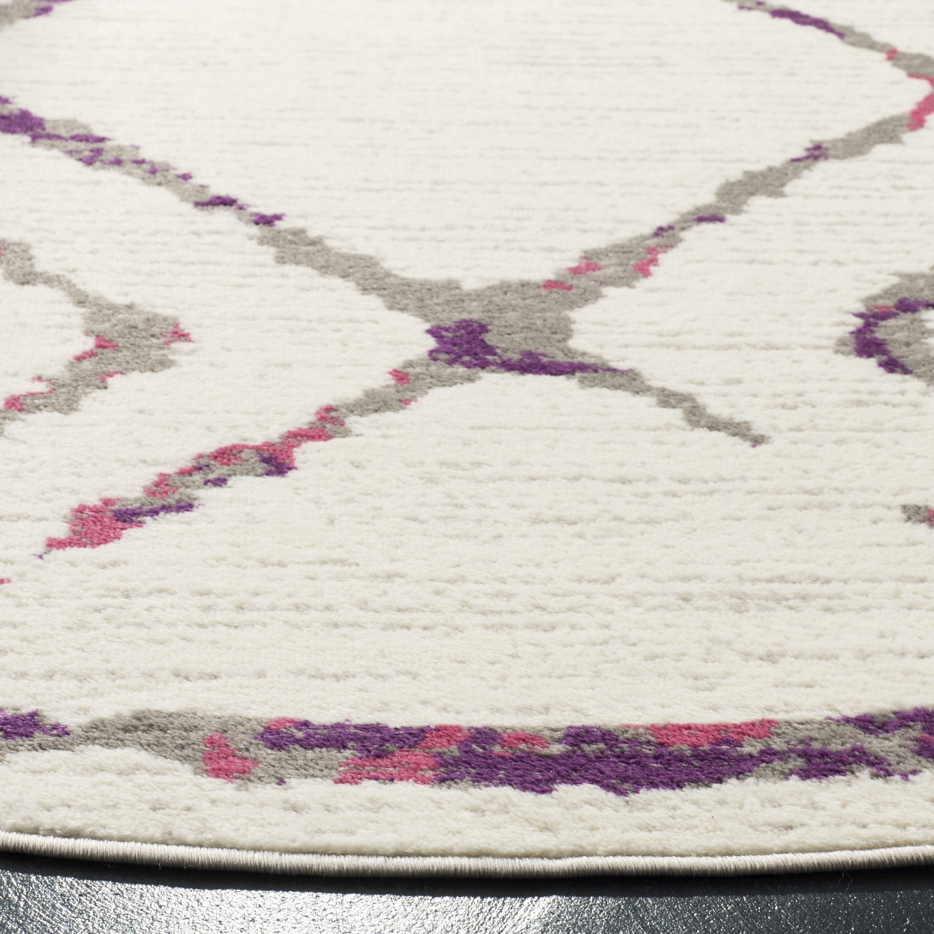 Safavieh SKY197F-6R rugs - View #3