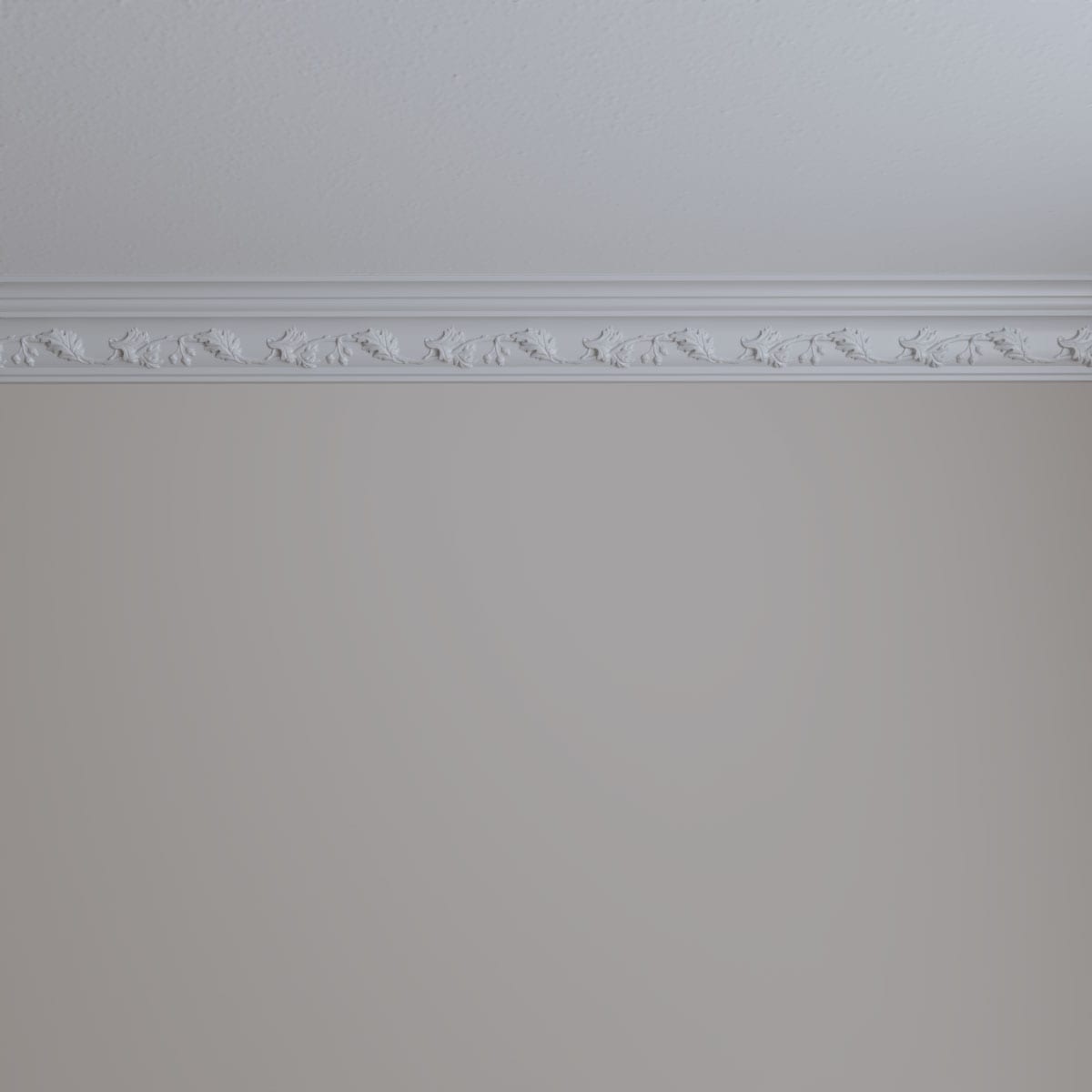Southampton 94.5" White Polyurethane Crown Moulding