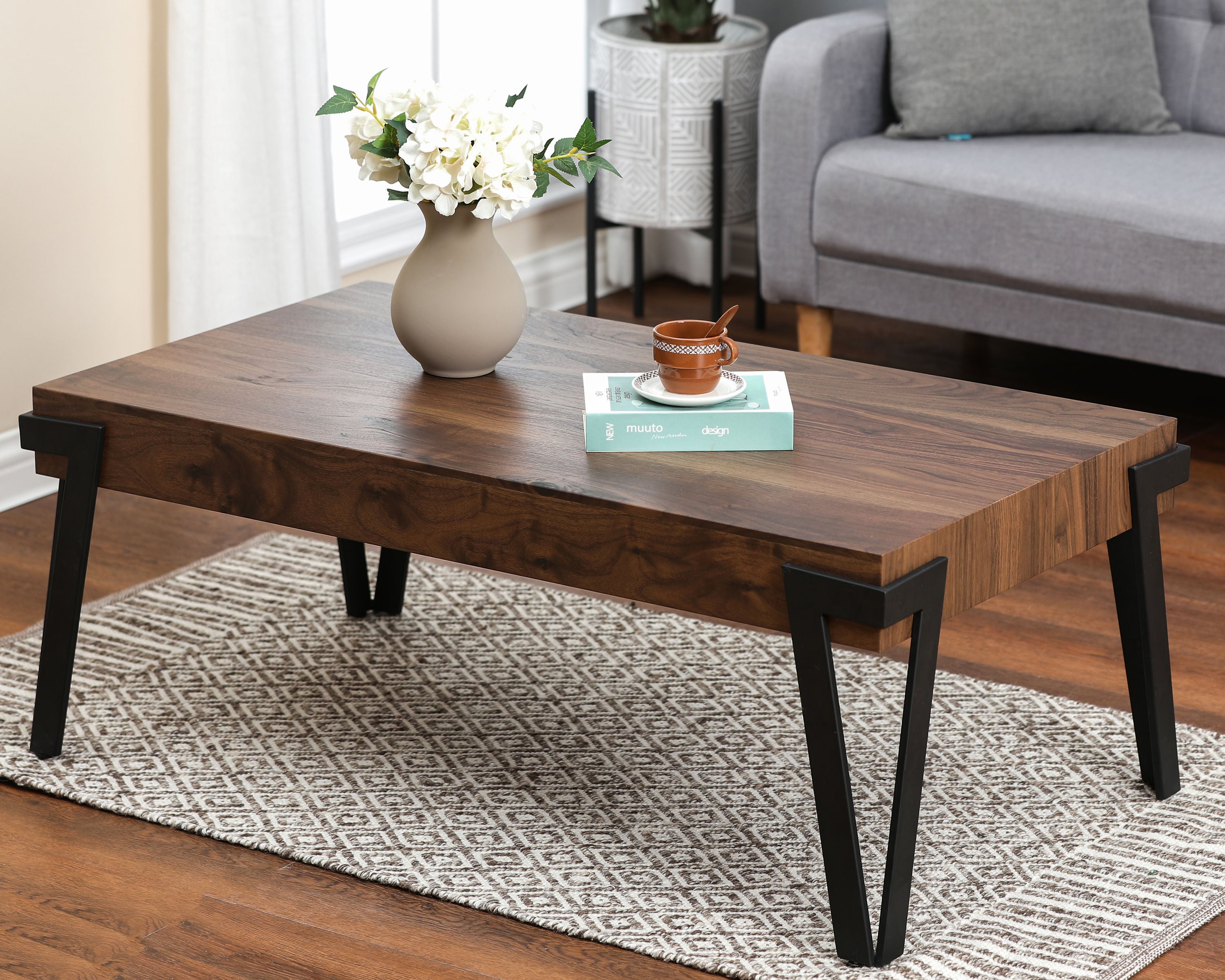 LuxenHome WHIF1532 Walnut MDF Casual Coffee Table