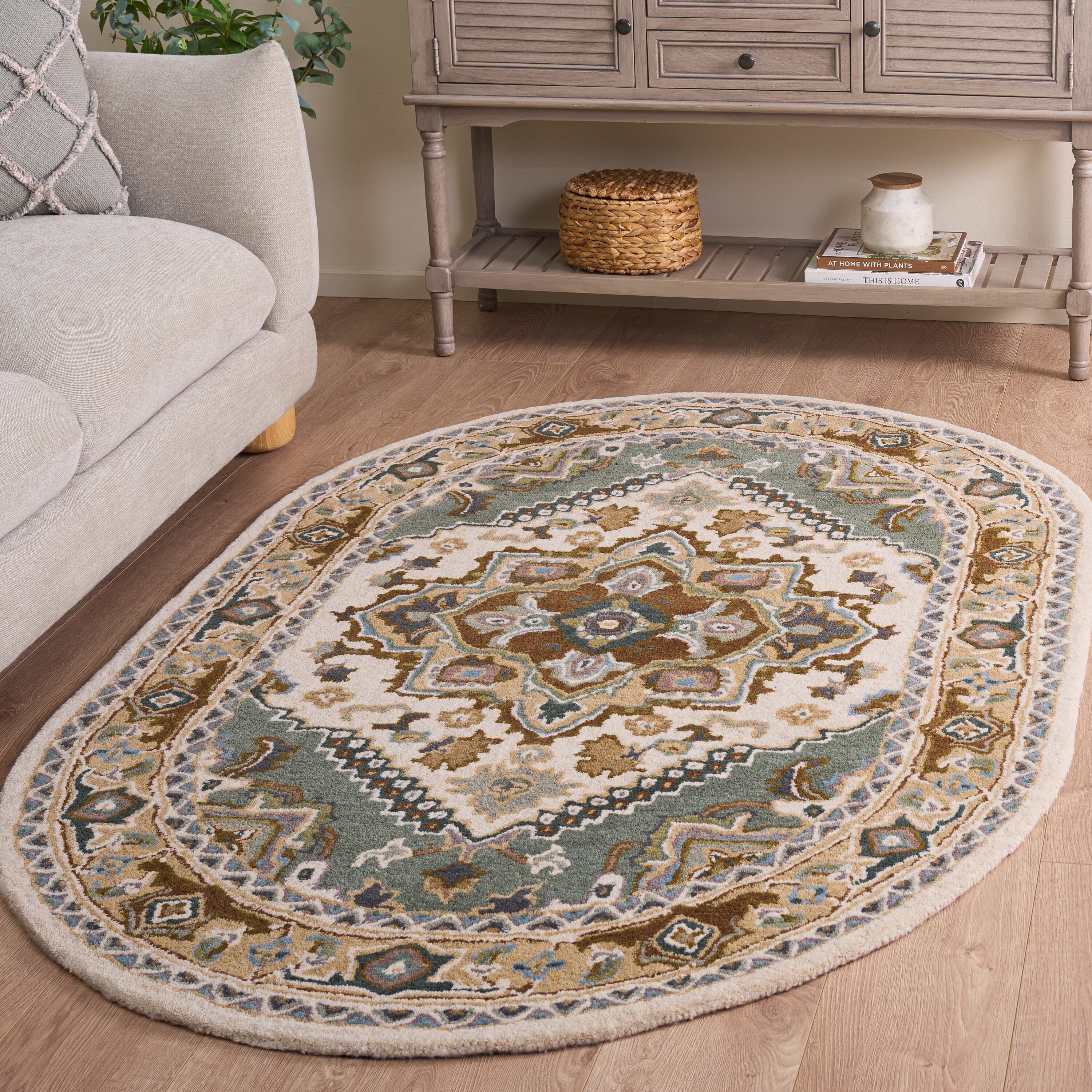 Safavieh HG625L-4OV rugs - View #2