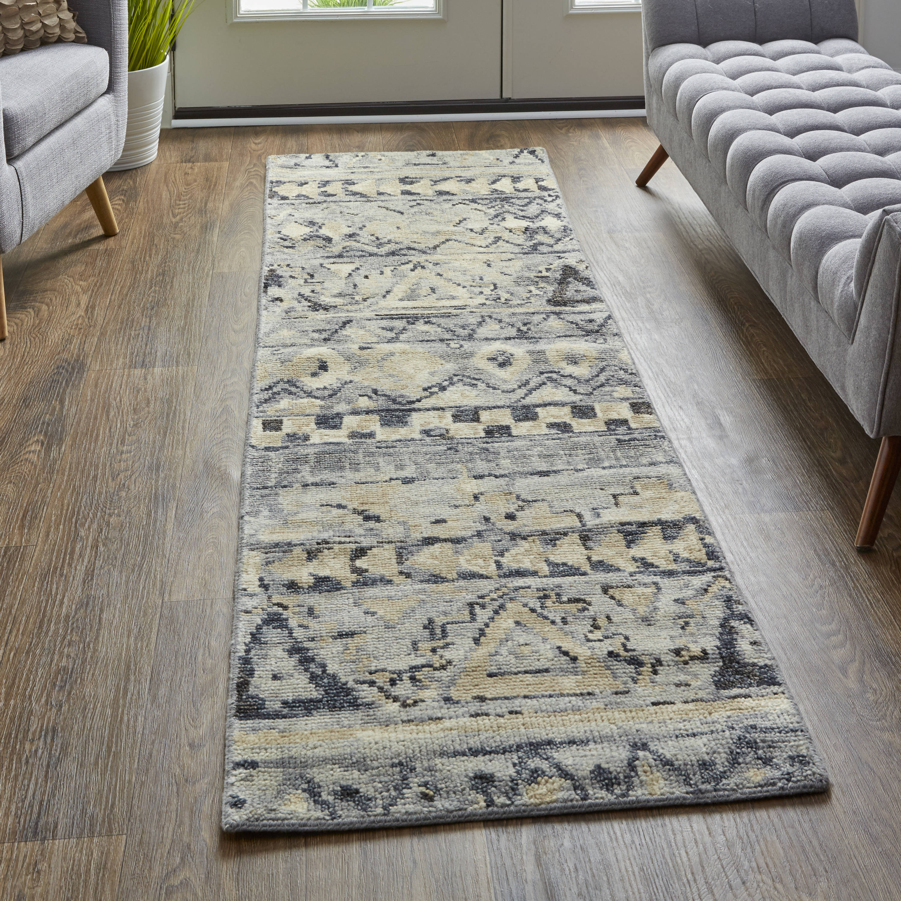 Room Envy PALR6630GRYBLUI68 Scottsdale 3 x 8 (ft) Knotted Wool Charcoal Gray/Denim Blue Rectangular Indoor Abstract Global Runner rug