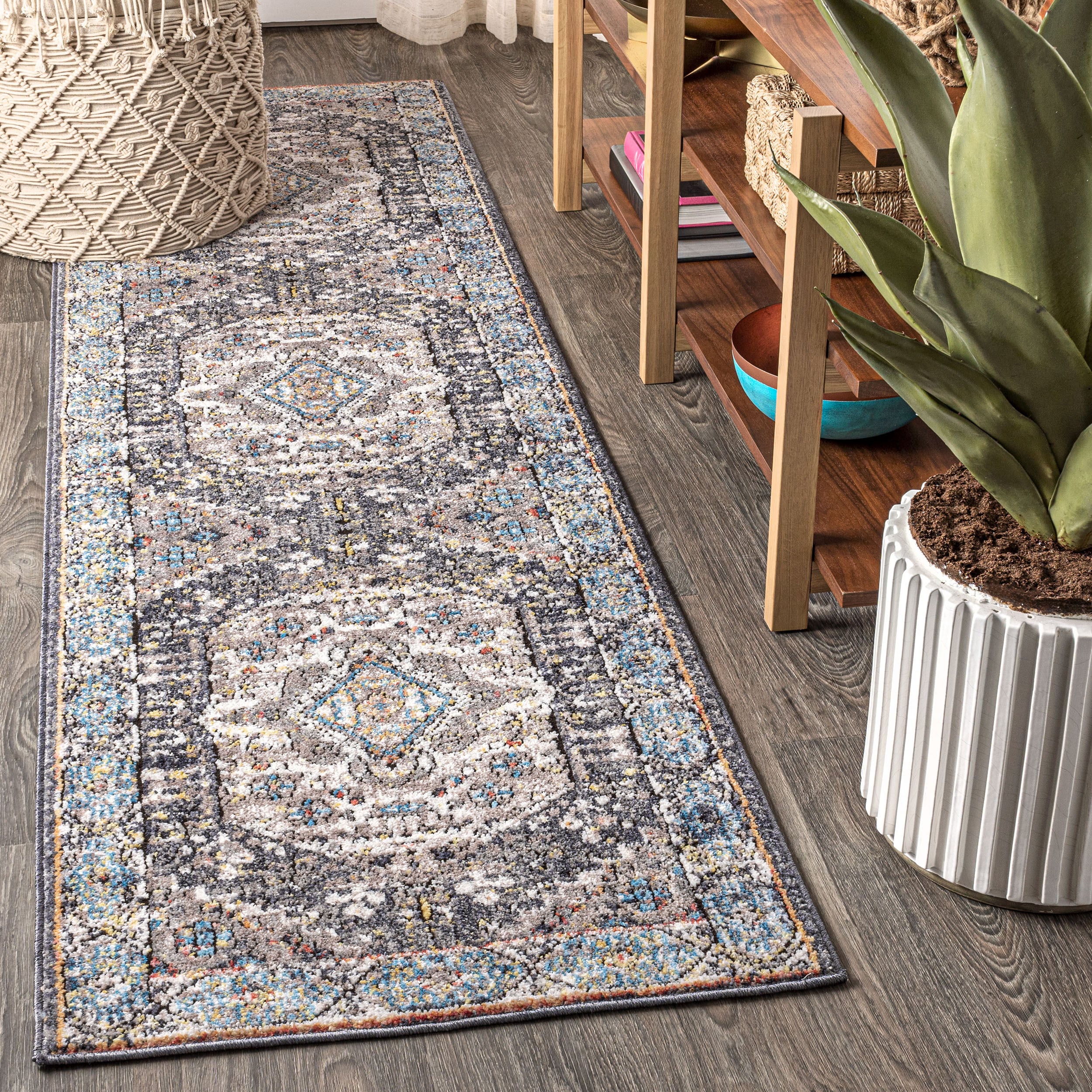 JONATHAN  Y RES106B-28 Restored Vintage 2 x 8 (ft) Loomed Polyester Charcoal Grey/Ivory Rectangular Indoor Medallion Vintage Runner rug