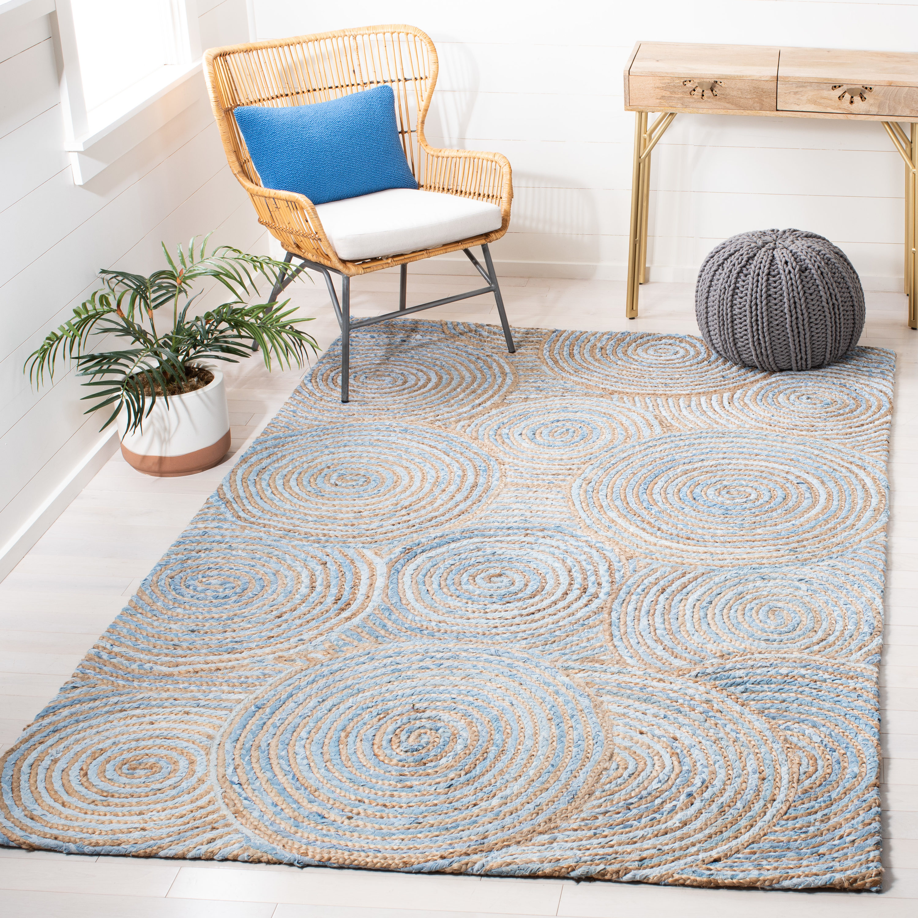 Handmade Blue and Natural Jute 4' x 6' Area Rug