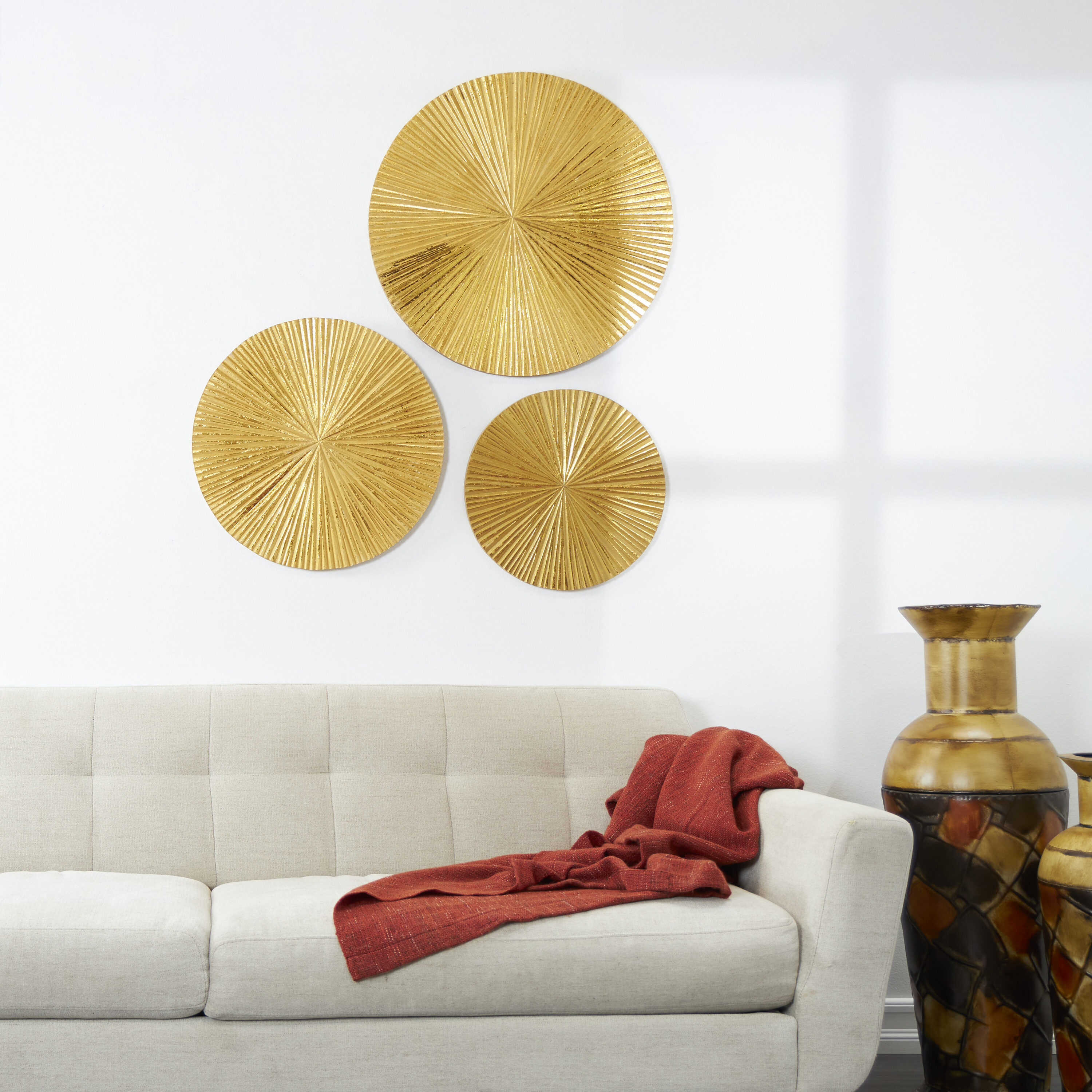 Grayson Lane 53560 24-Inches W x 24-Inches H Wood Plate with Carved Radial Abstract Wall sculpture
