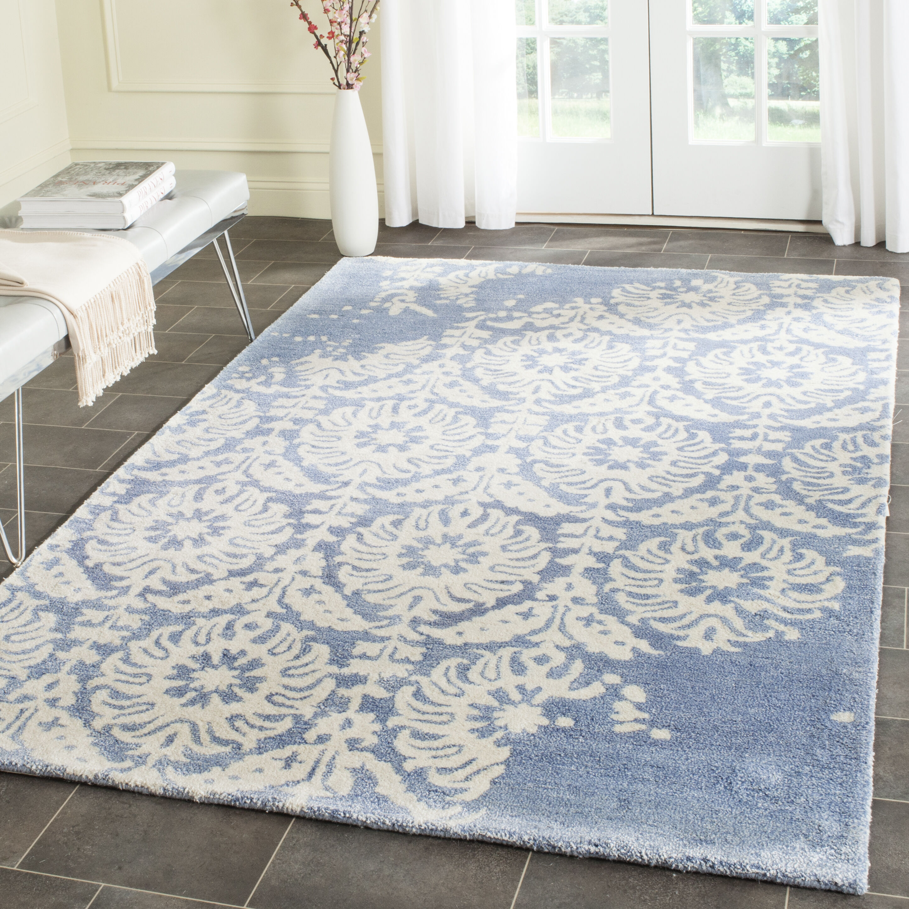 Safavieh BEL125C-6 Bella Canna 6 x 9 (ft) Tufted Wool Light Blue/Ivory Rectangular Indoor Distressed/Overdyed Farmhouse/Cottage Area rug
