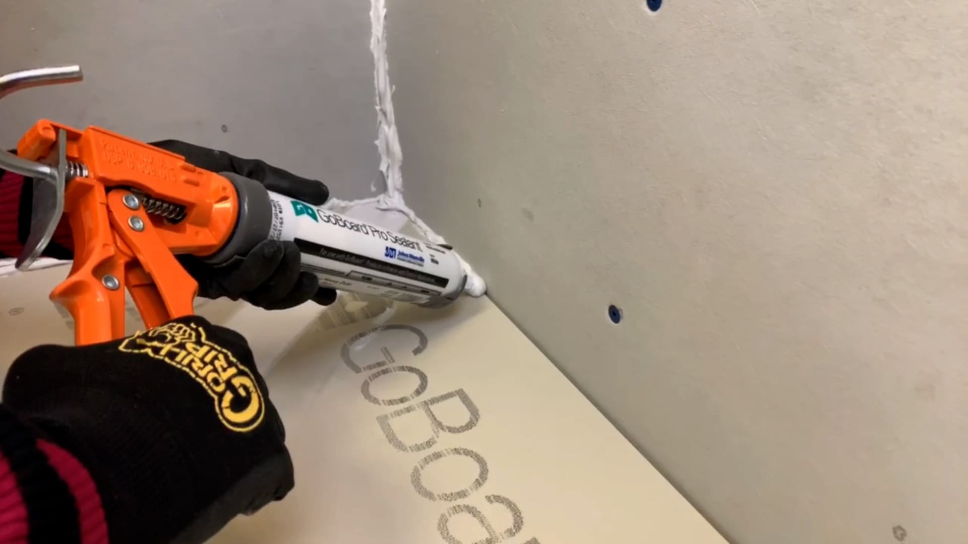 Johns Manville GBPS10 caulking - View #2